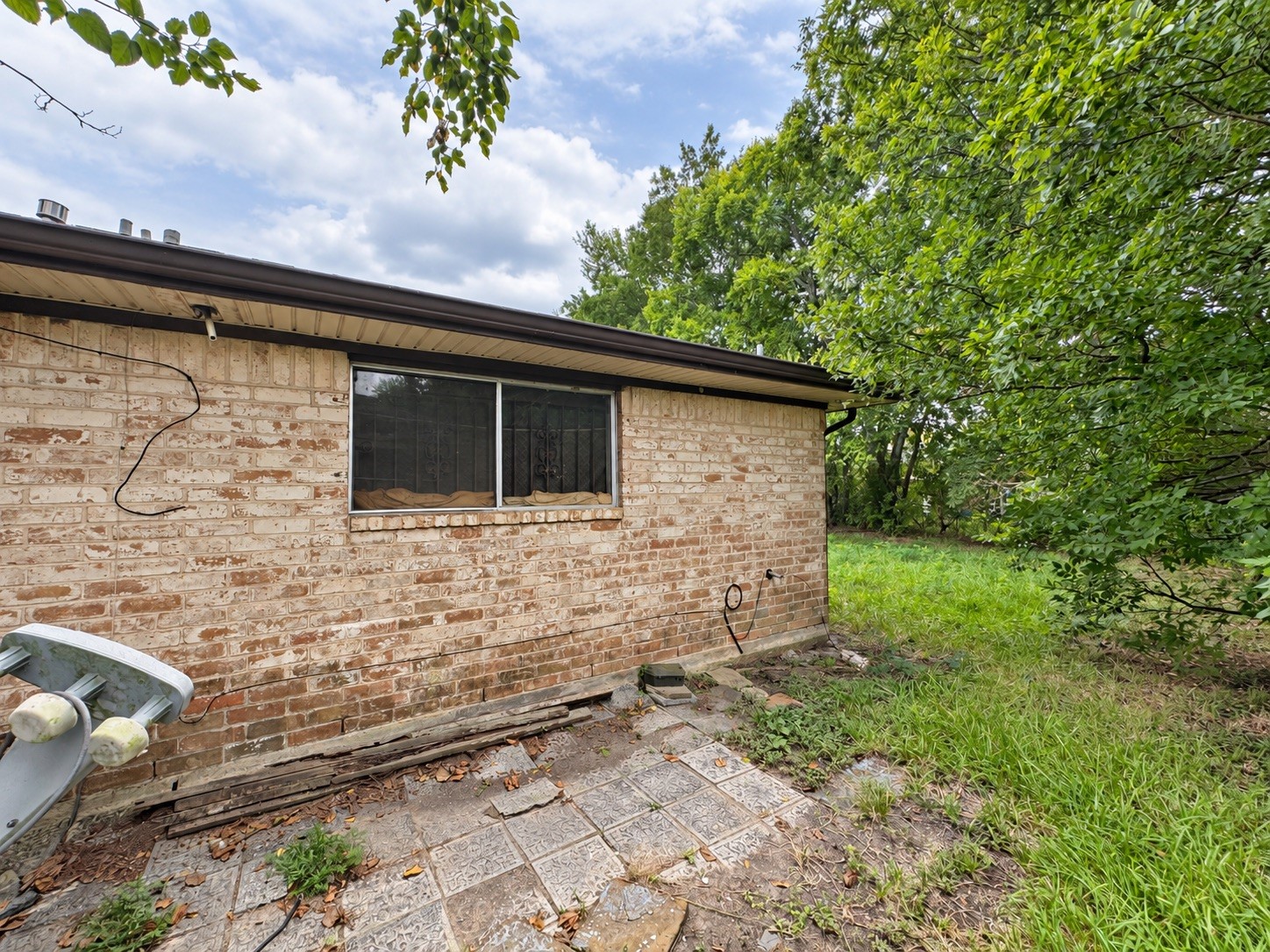 Listing photo 5
