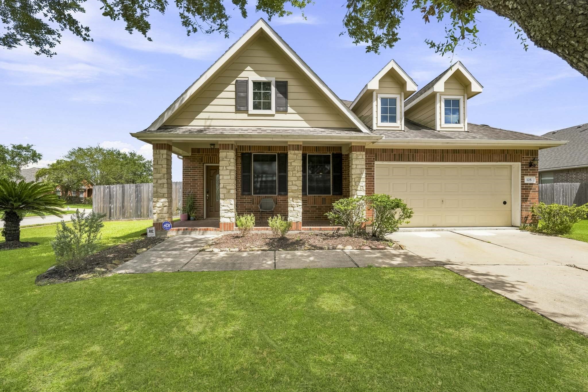 Listing photo 1