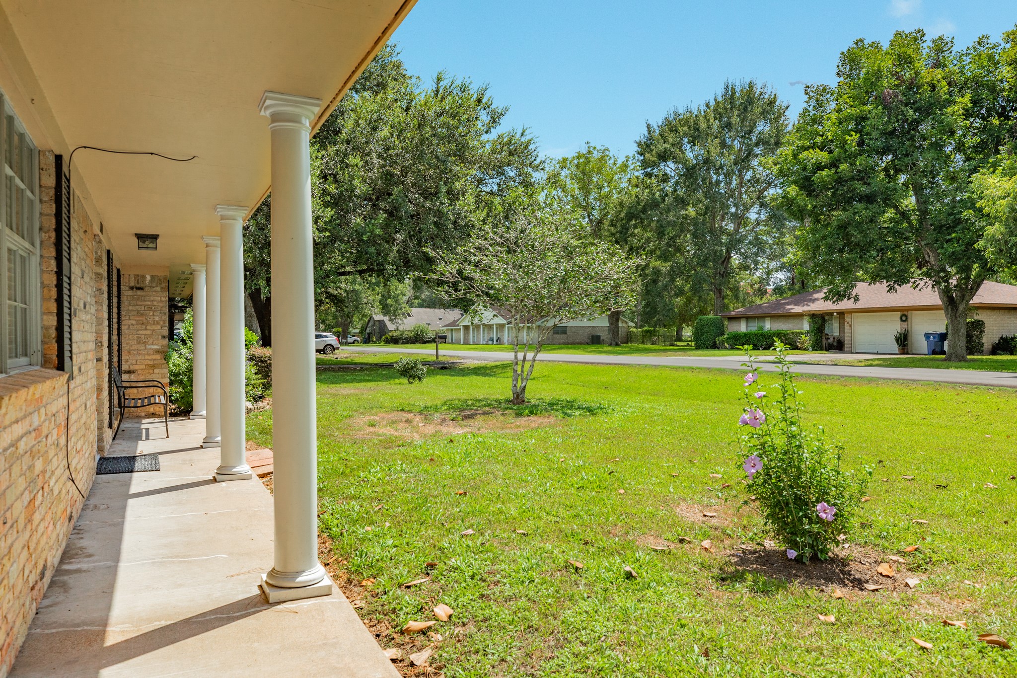 Listing photo 5