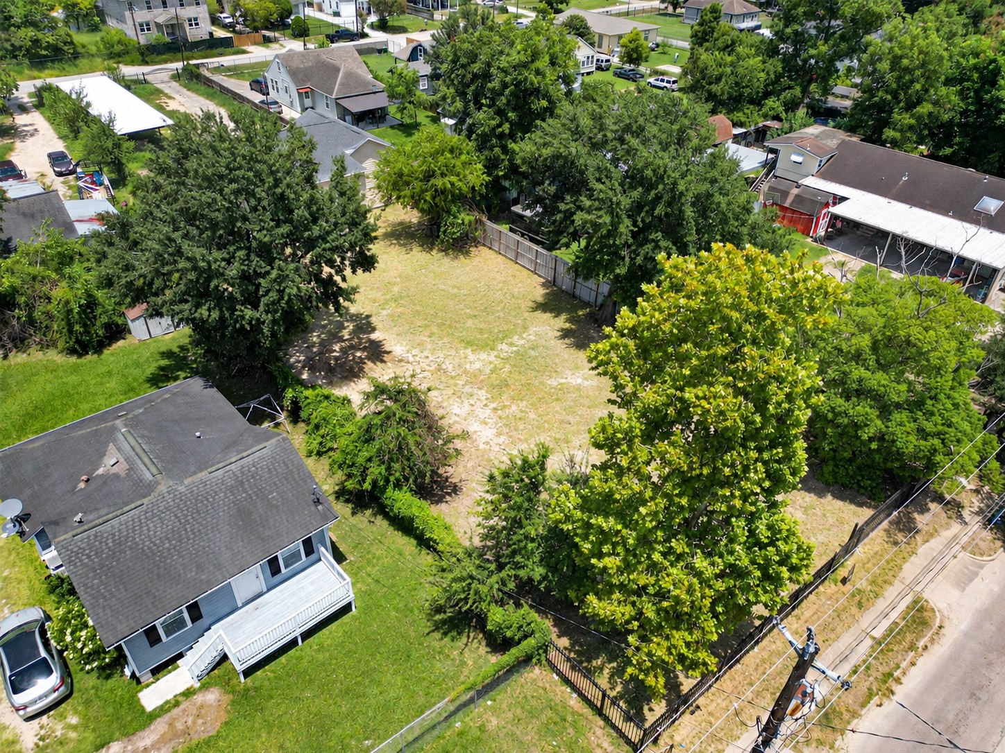 Listing photo 5