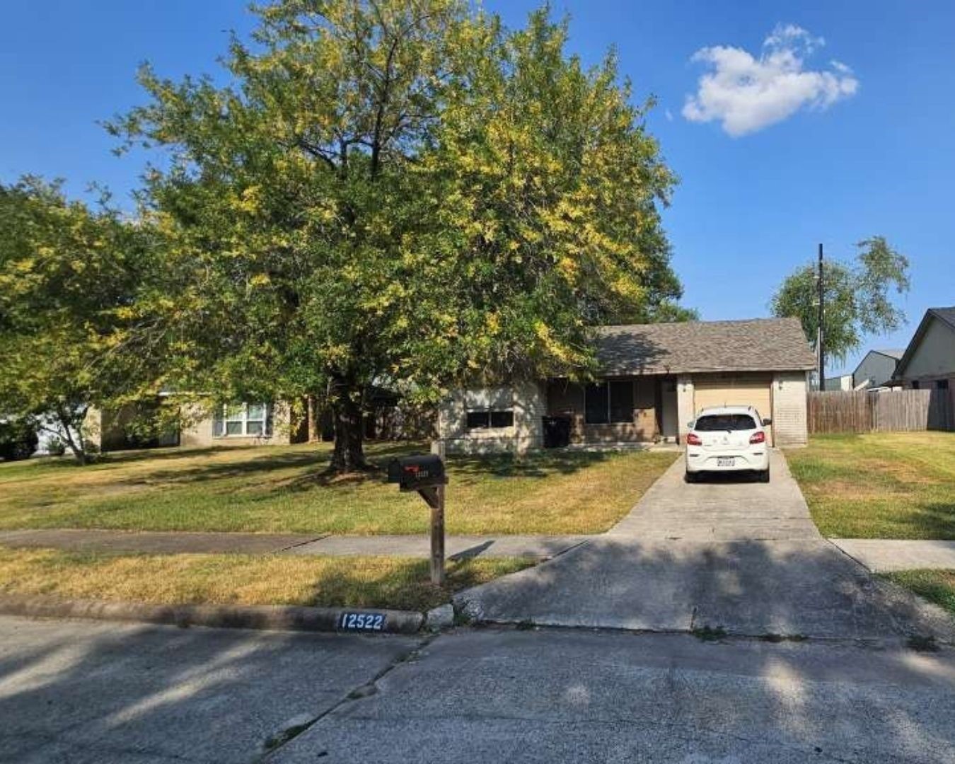 Listing photo 1