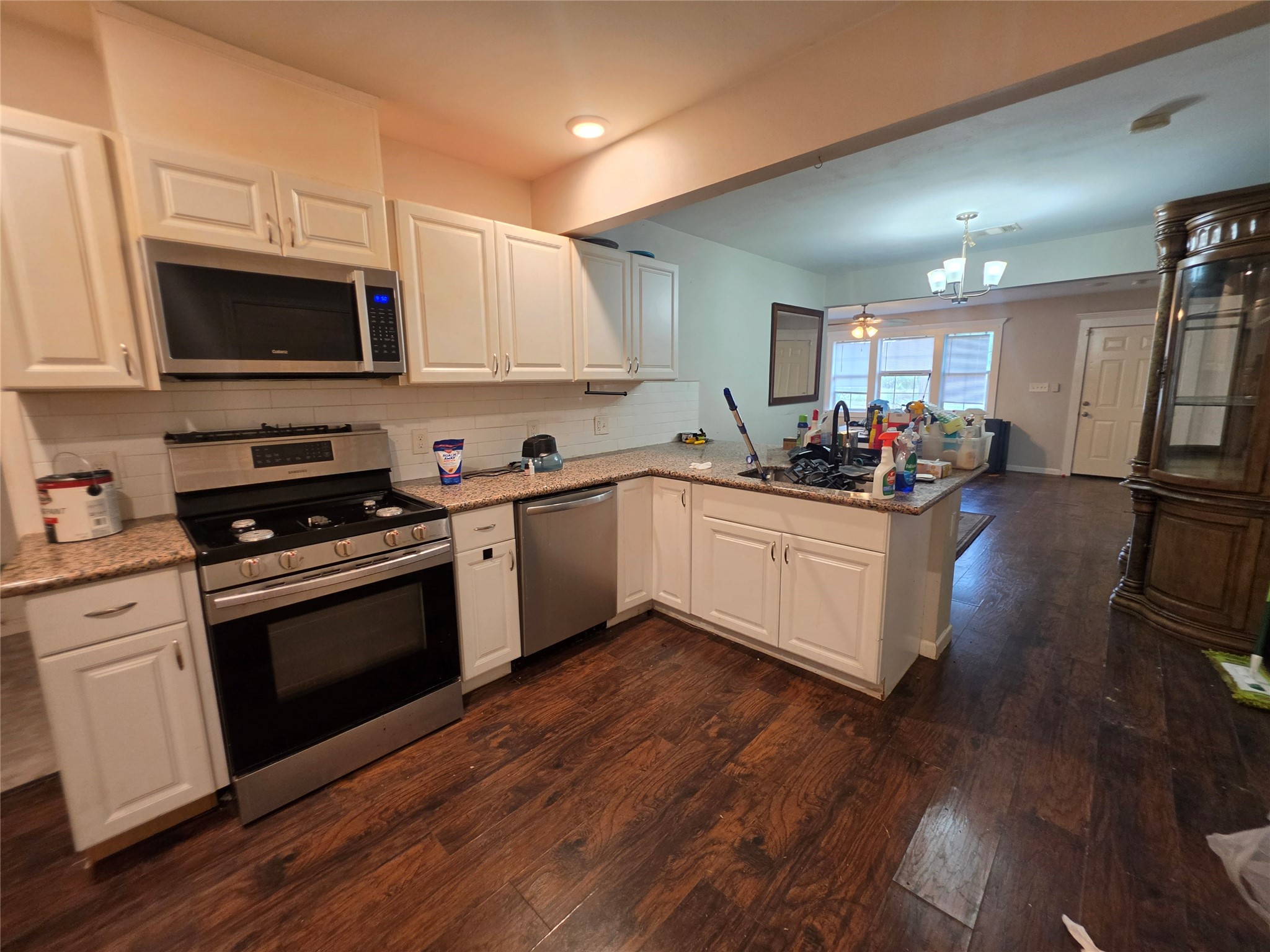 Listing photo 1