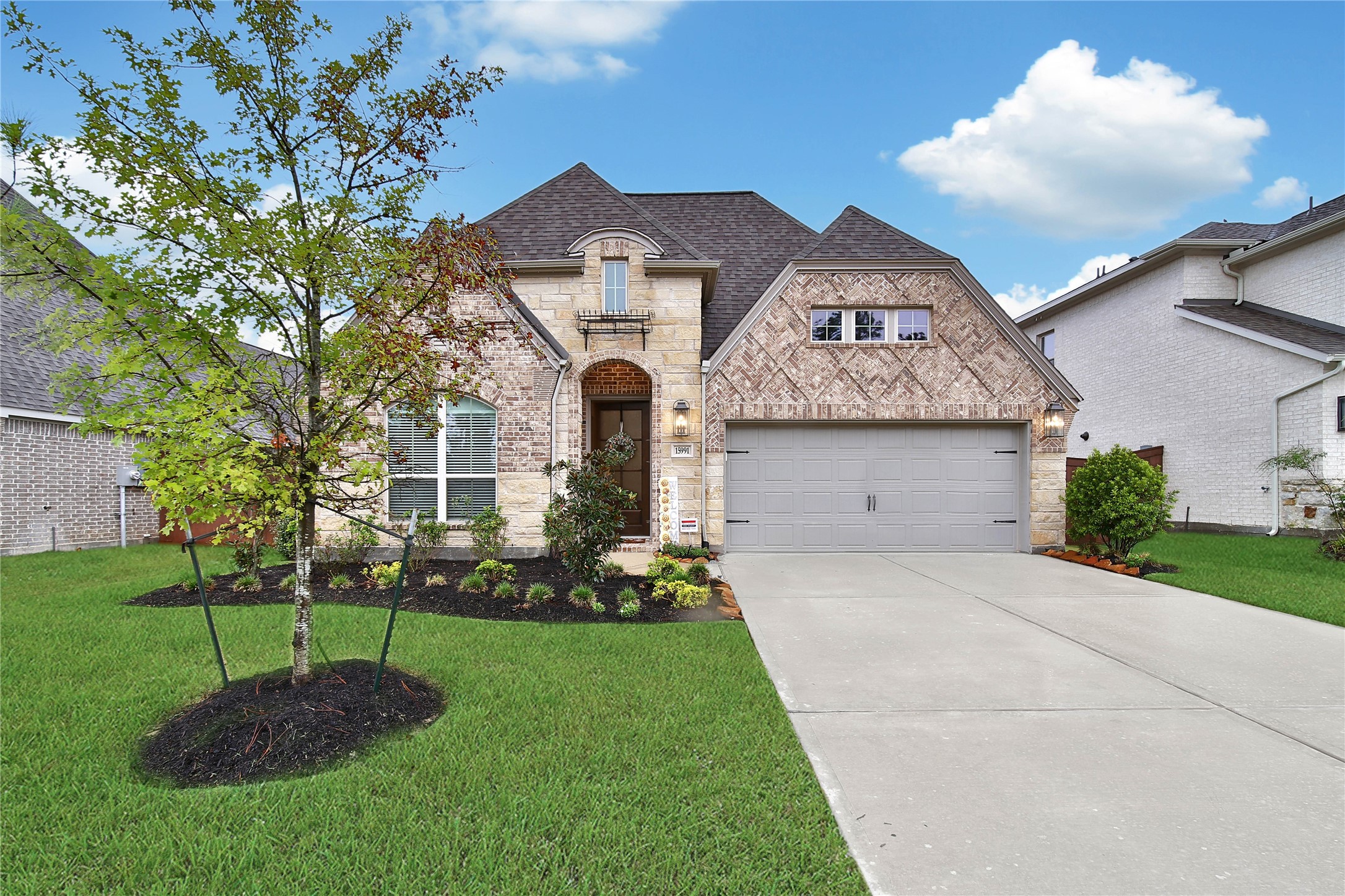 Listing photo 1