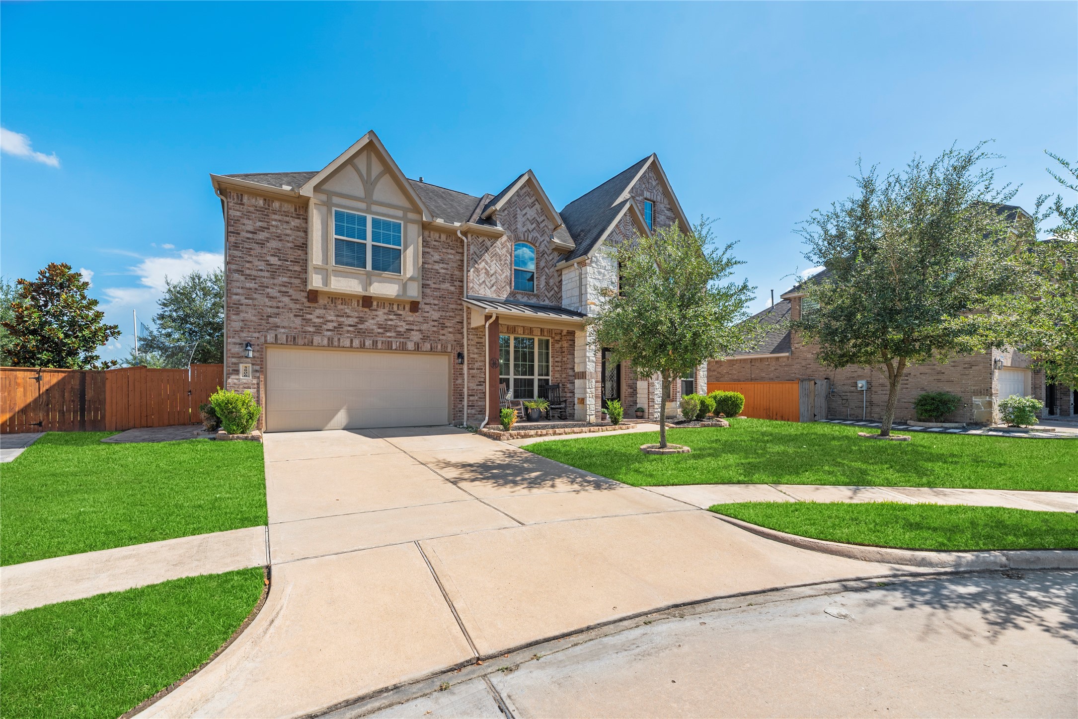 Listing photo 1