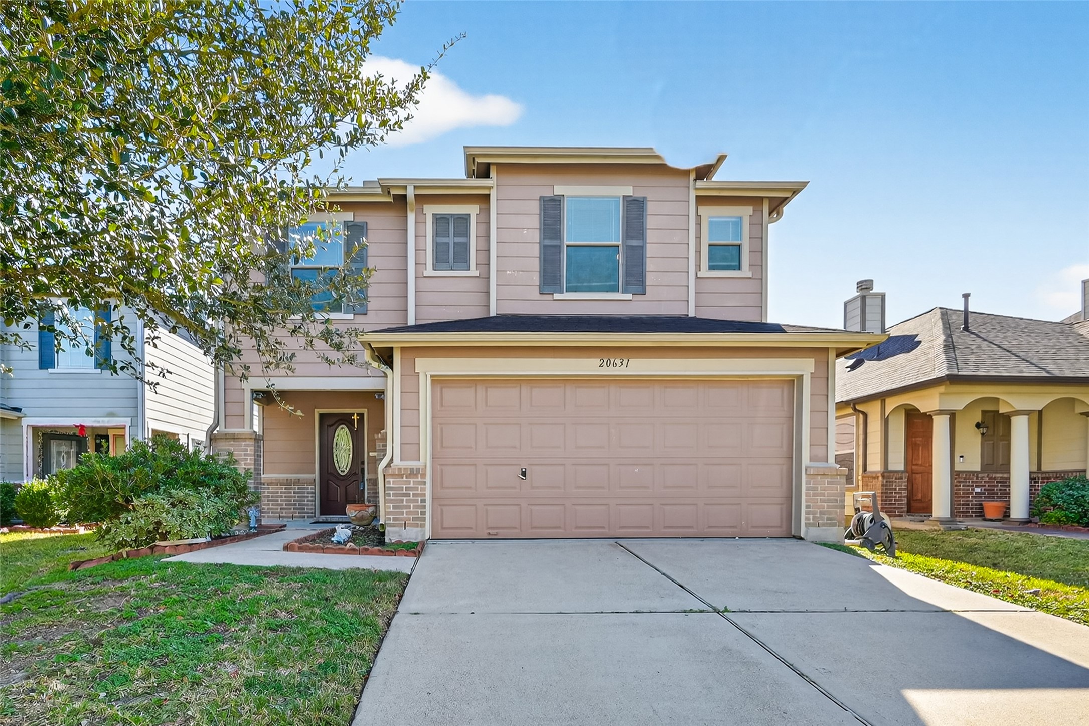 Listing photo 1