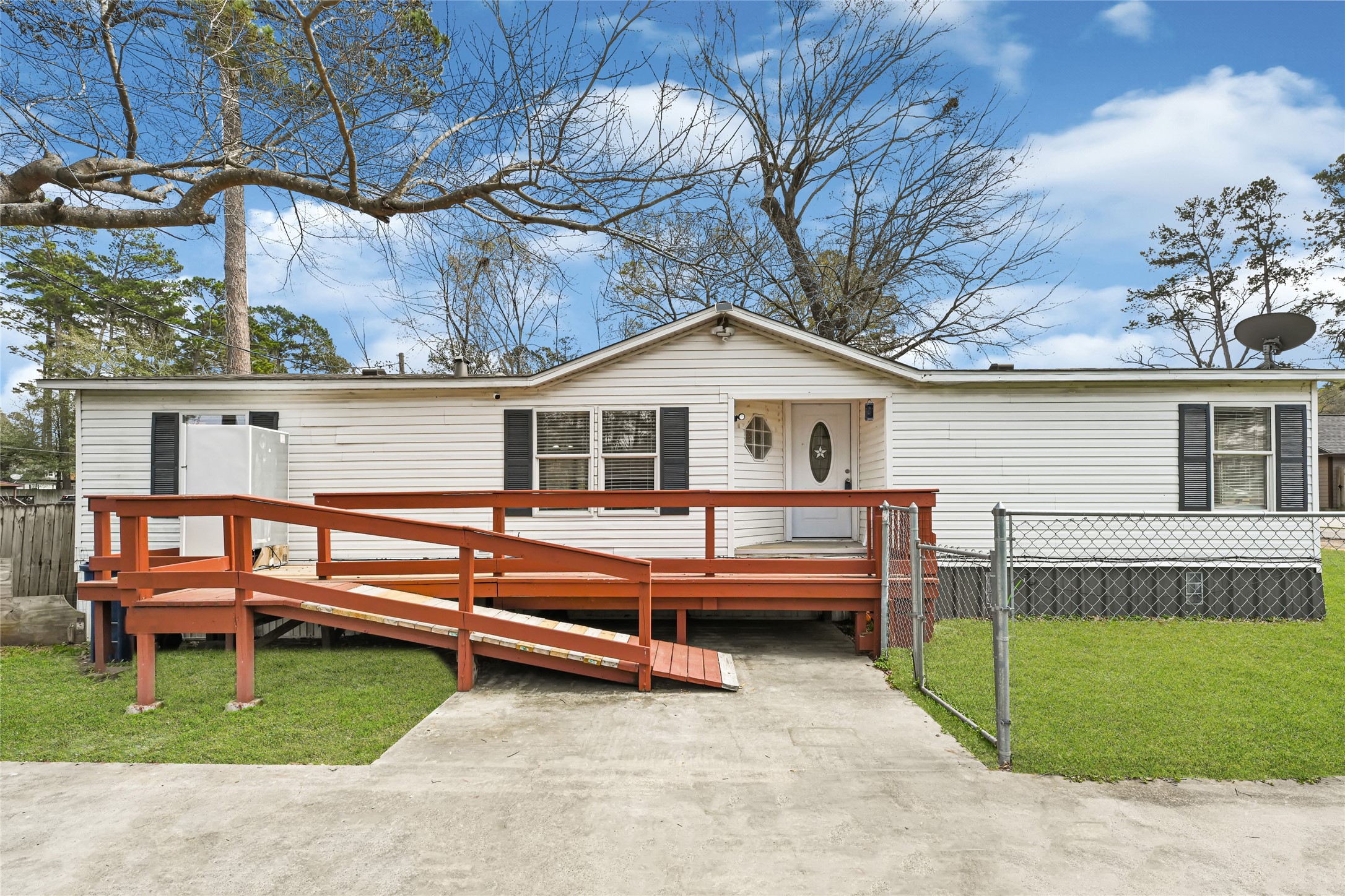 Listing photo 1