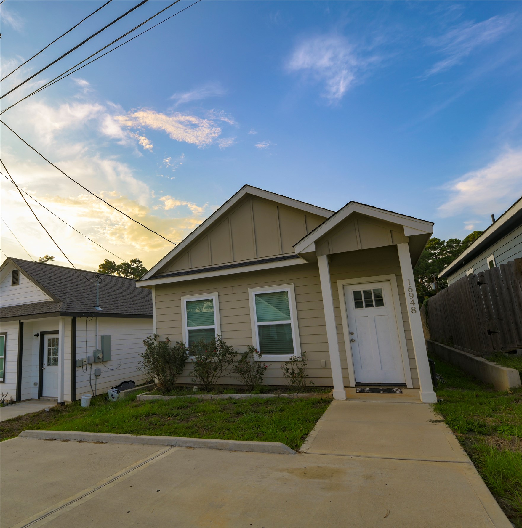 Listing photo 1