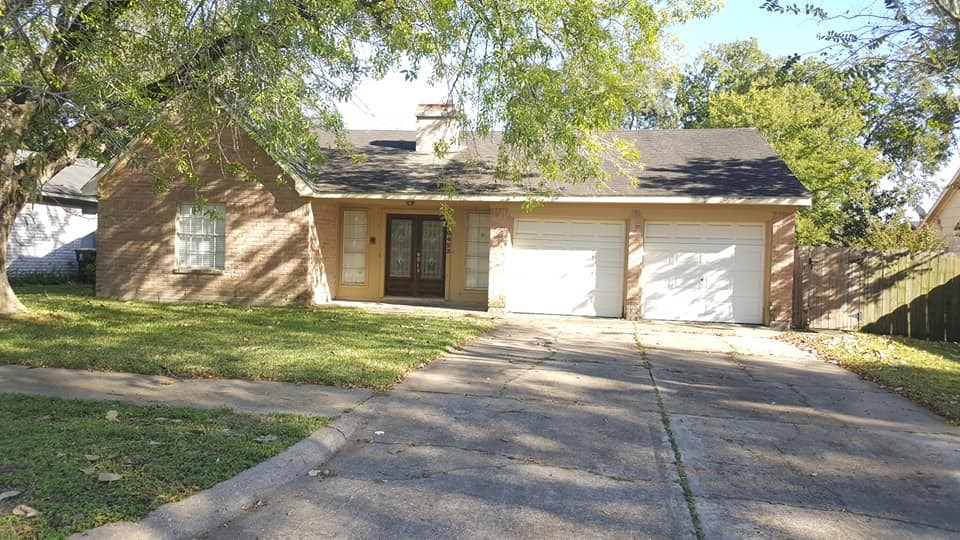 Listing photo 1