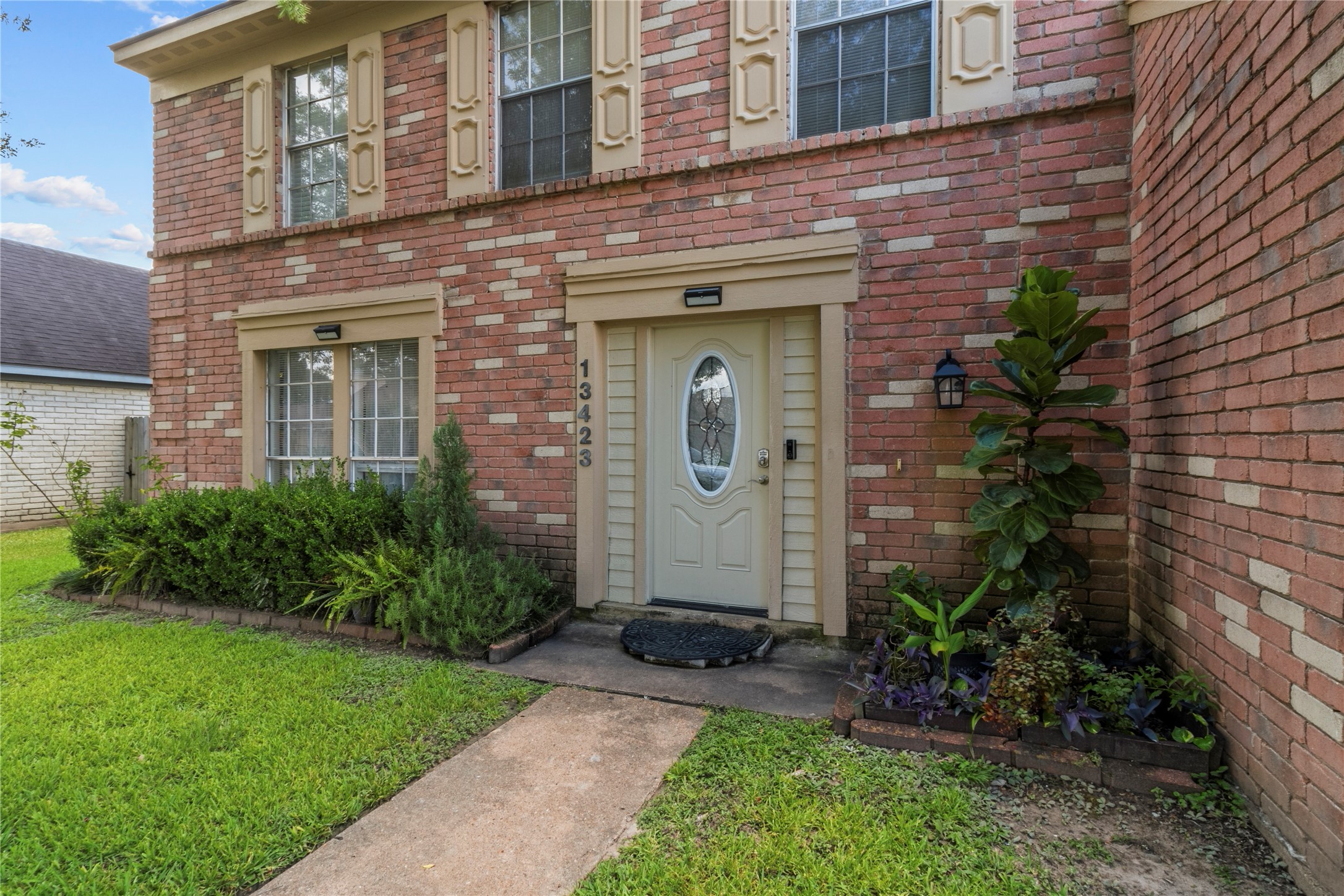 Listing photo 3