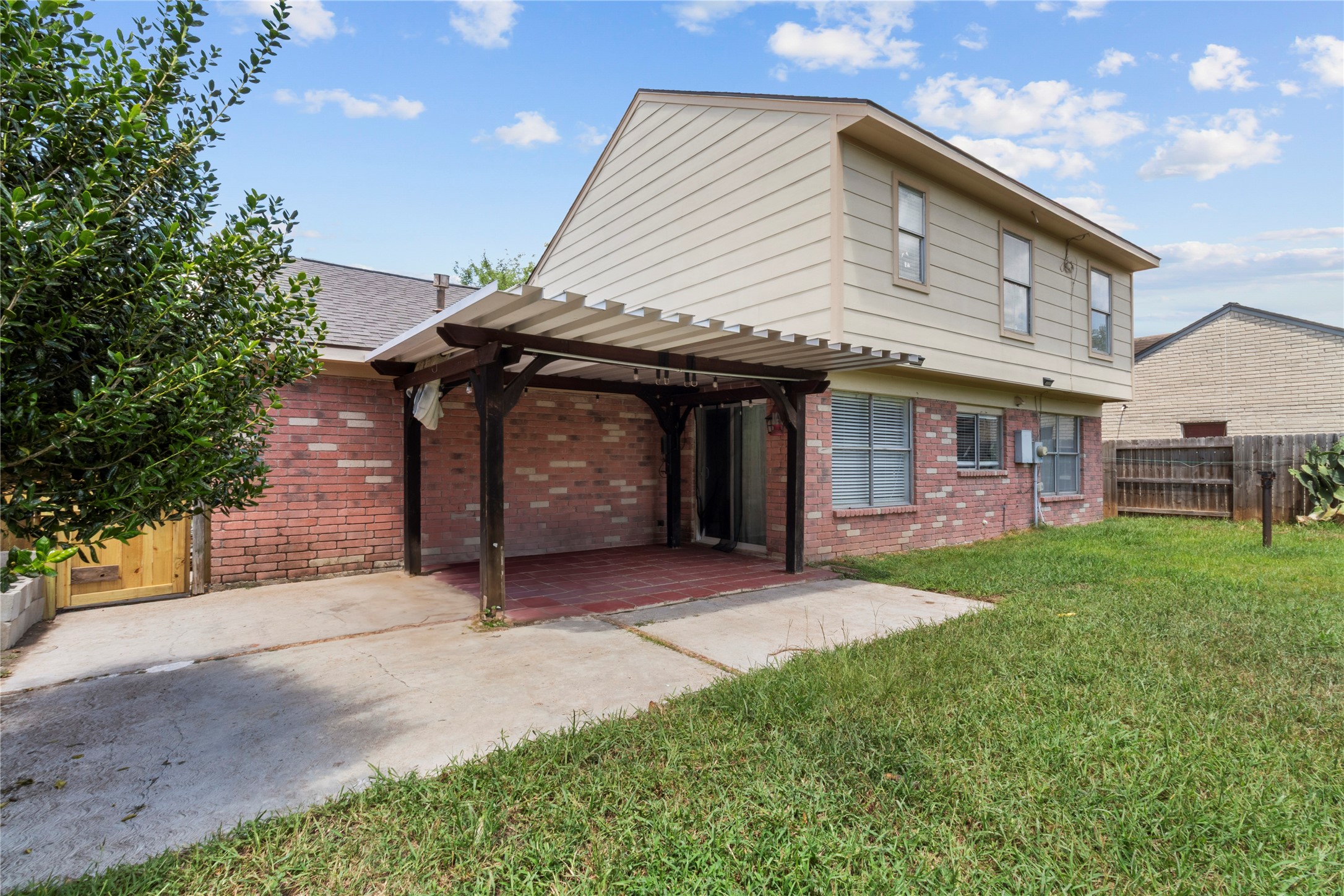 Listing photo 4