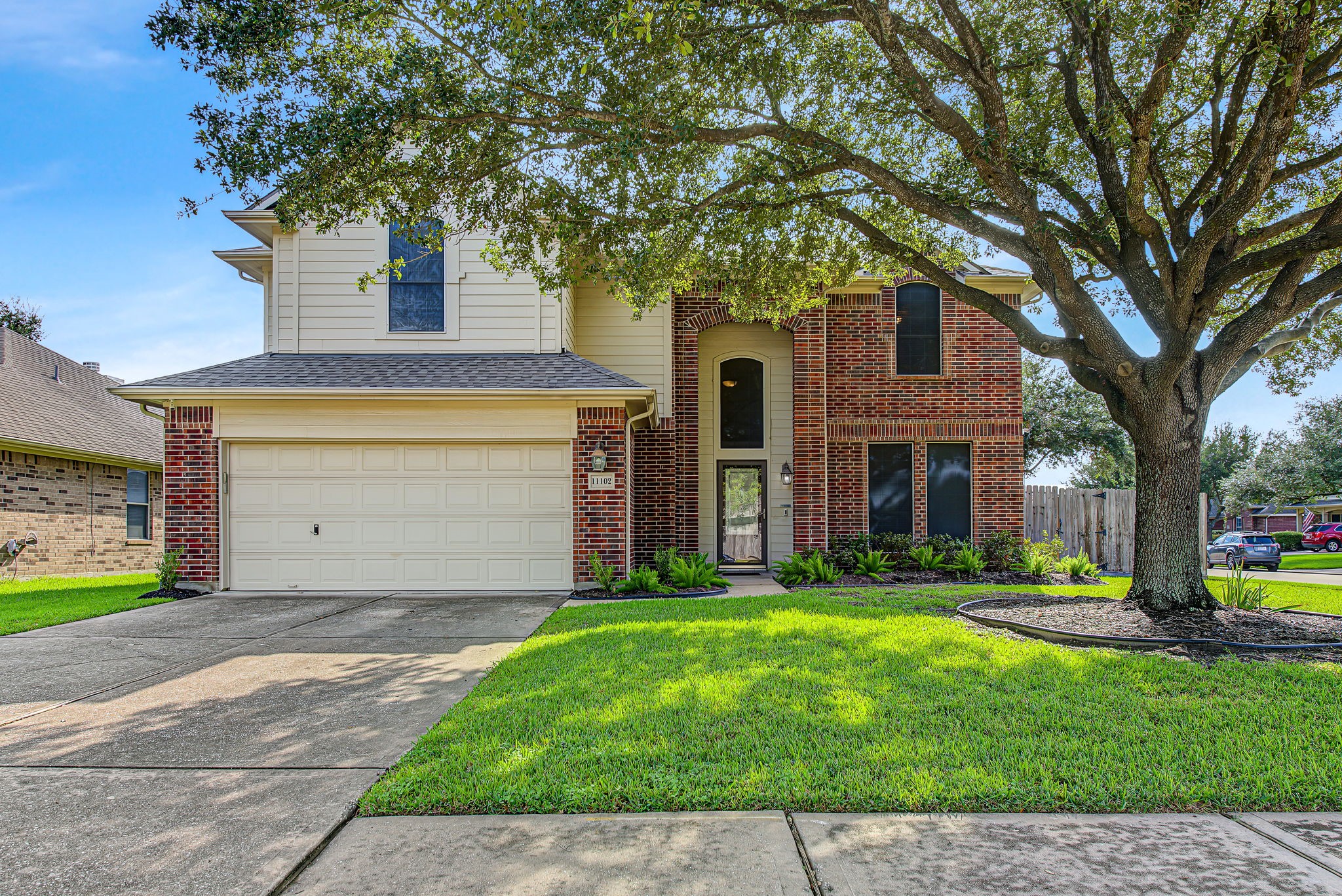 Listing photo 1