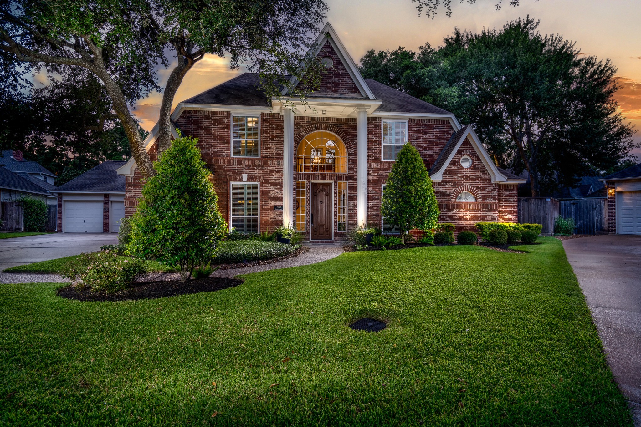 7006 Racquet Court