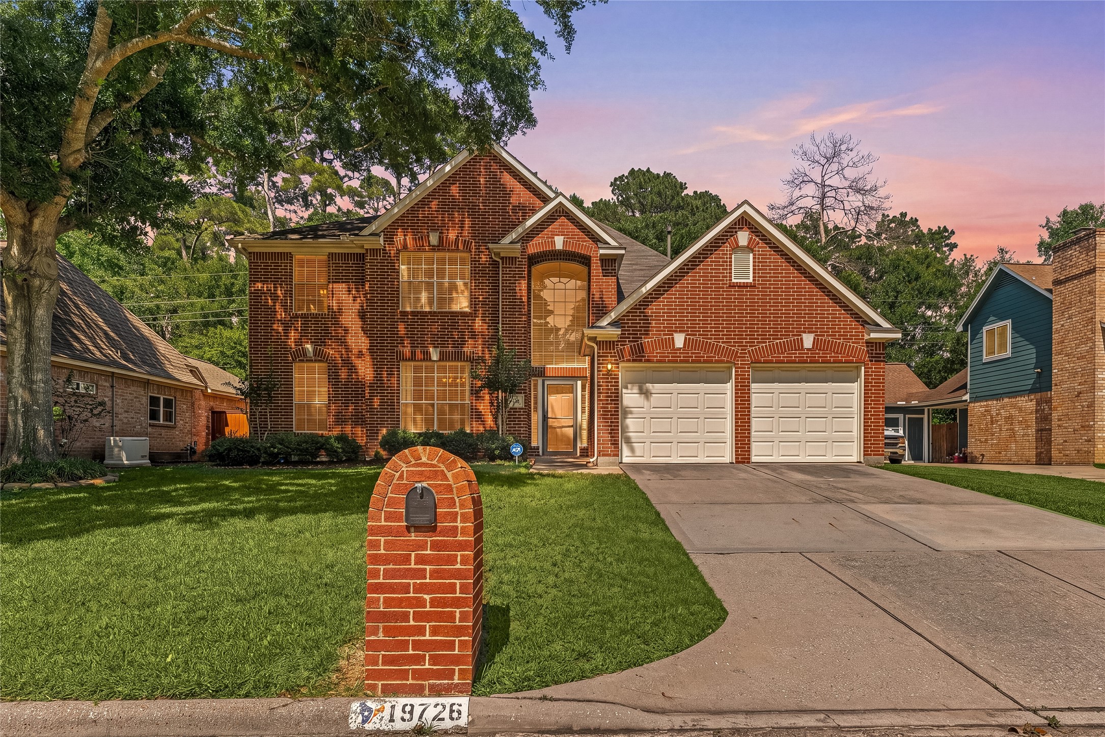 Listing photo 1
