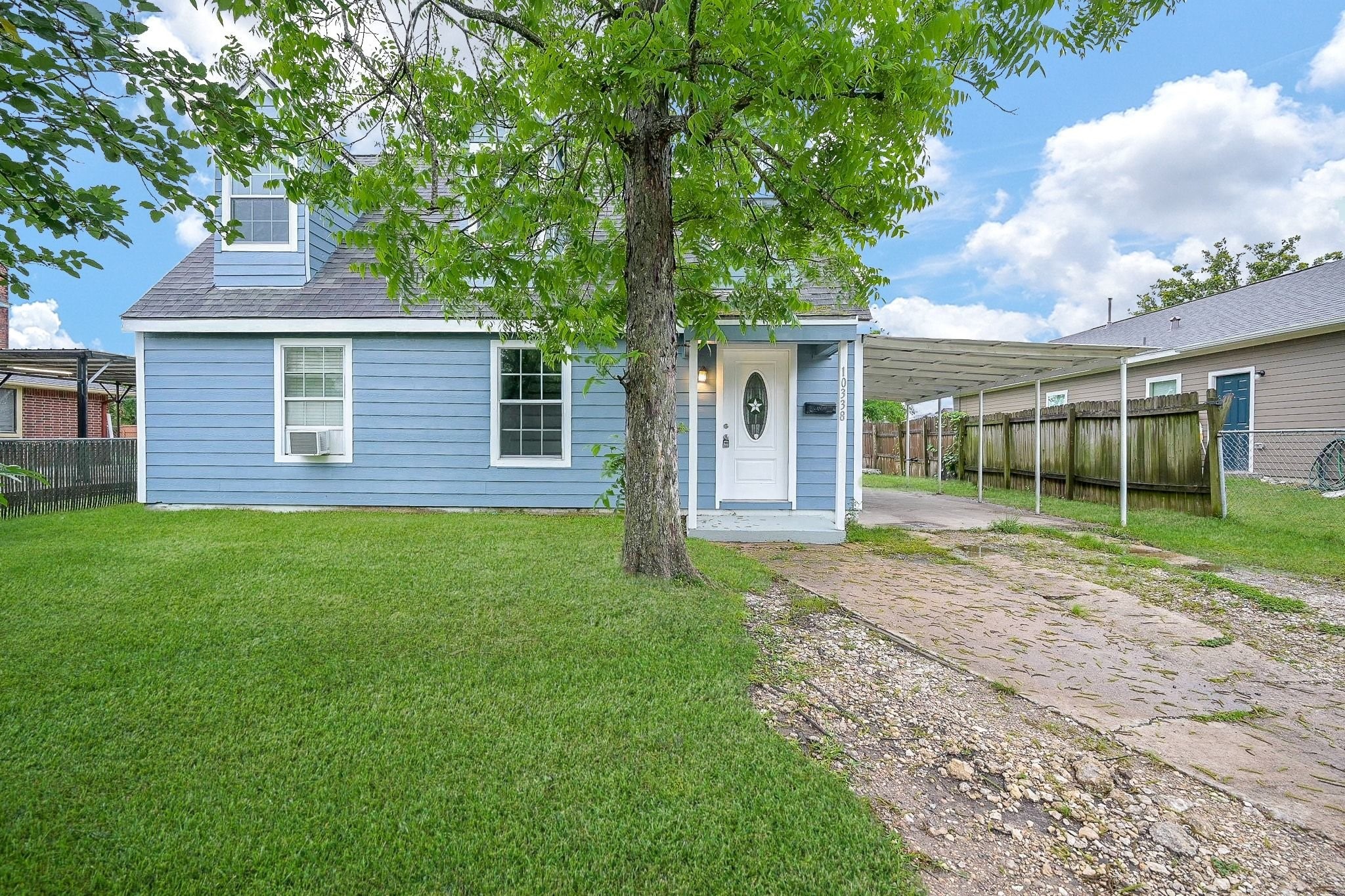 Listing photo 2