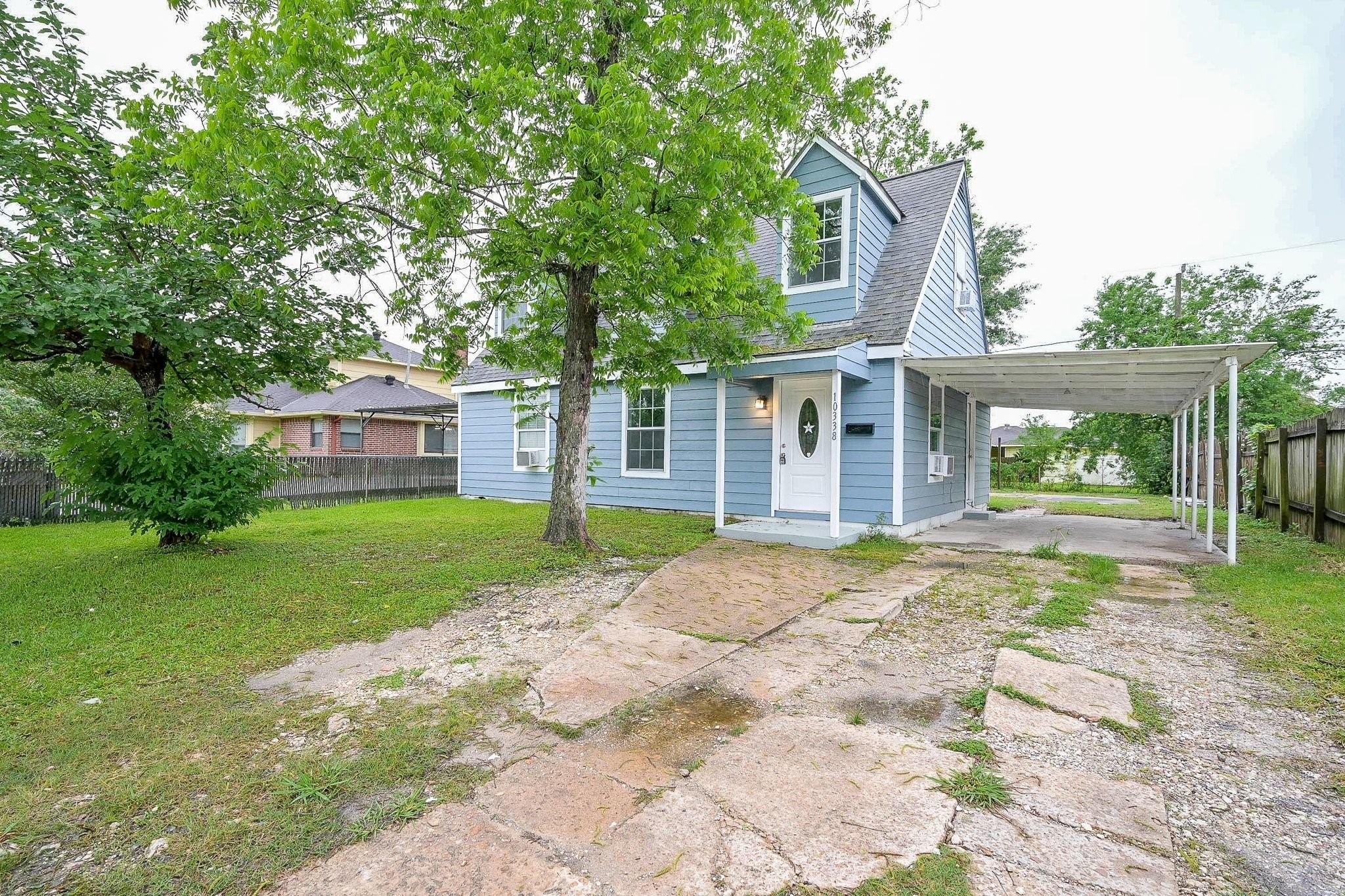 Listing photo 3
