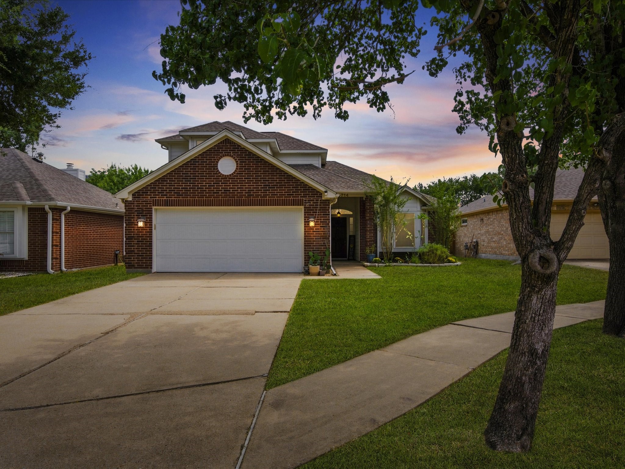 Listing photo 1