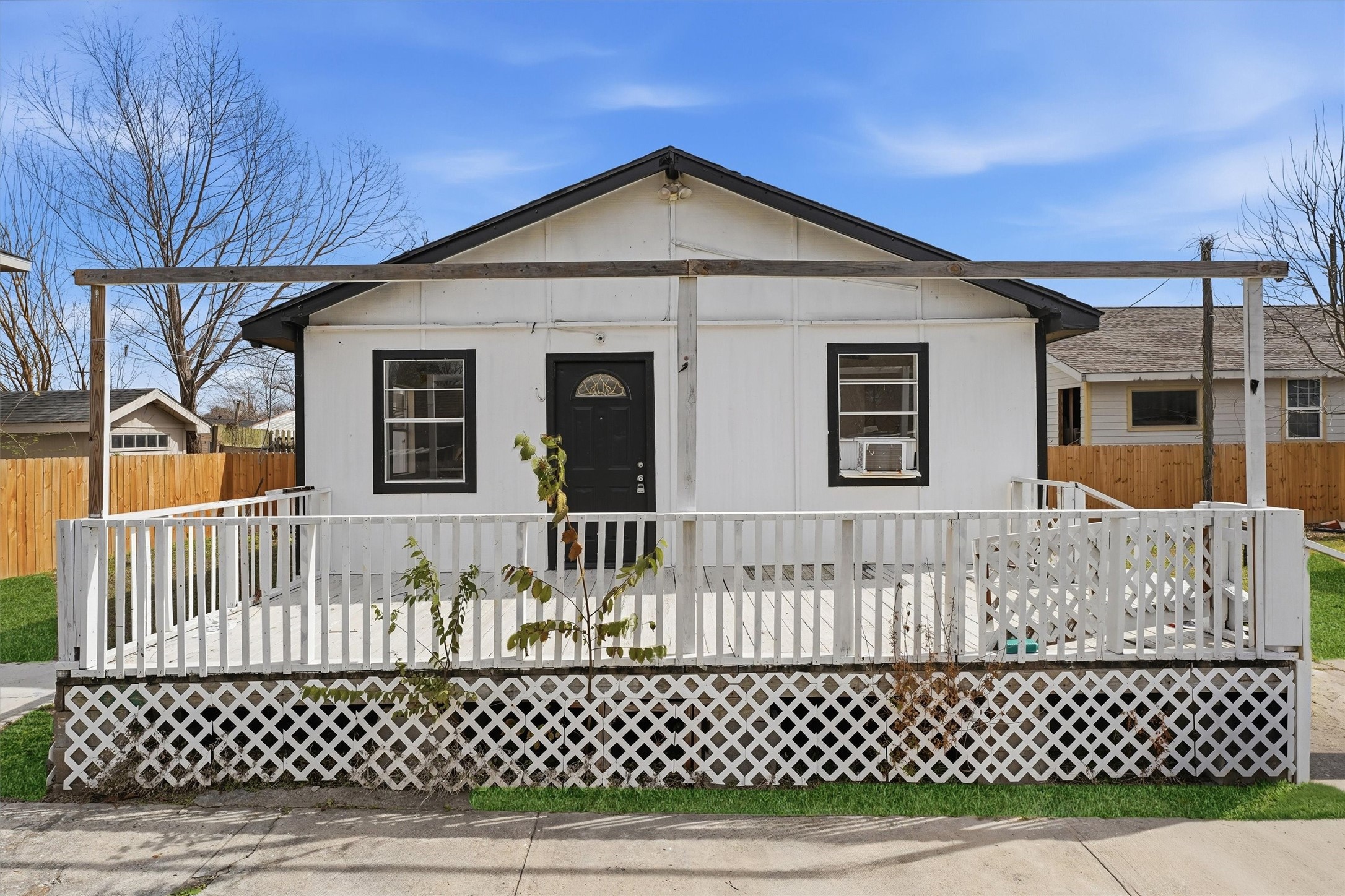 Listing photo 5