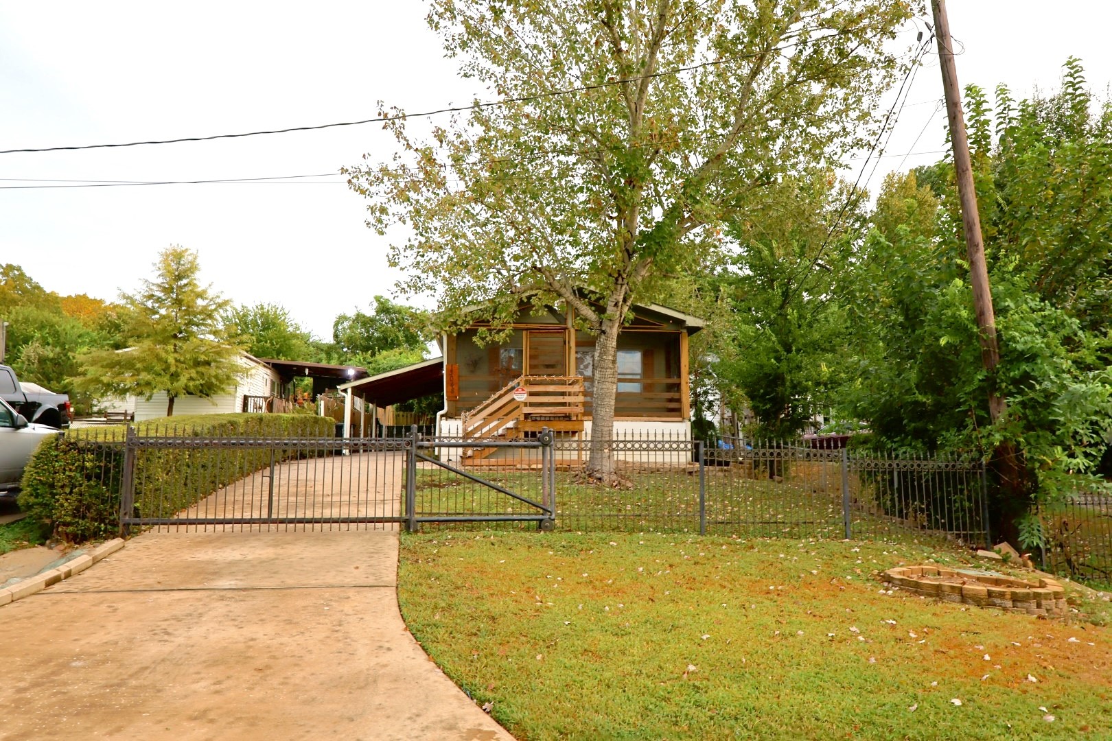 Listing photo 1