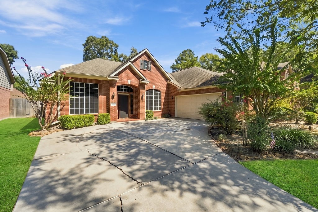 3210 Silverberry Trail