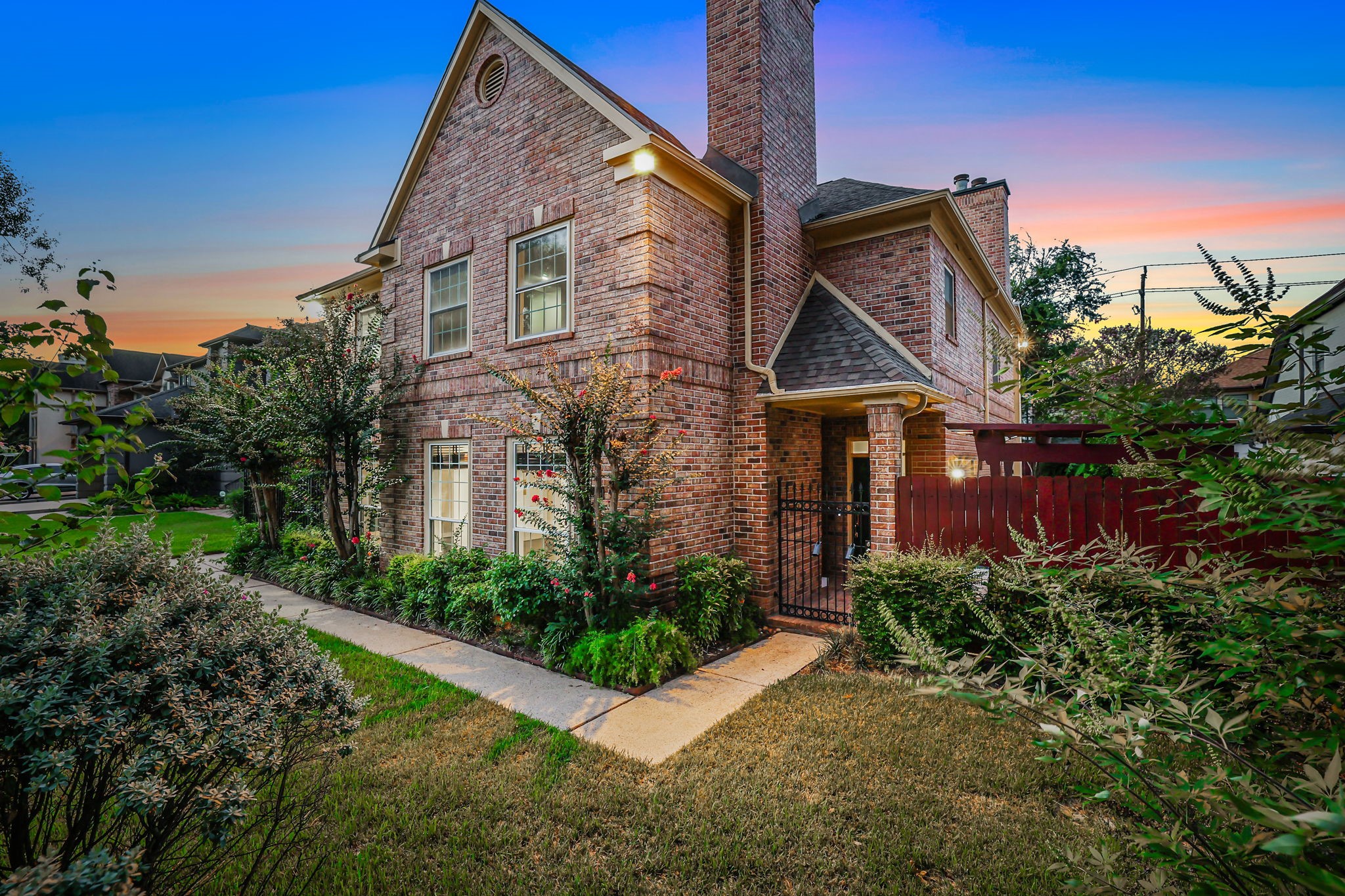 Listing photo 4