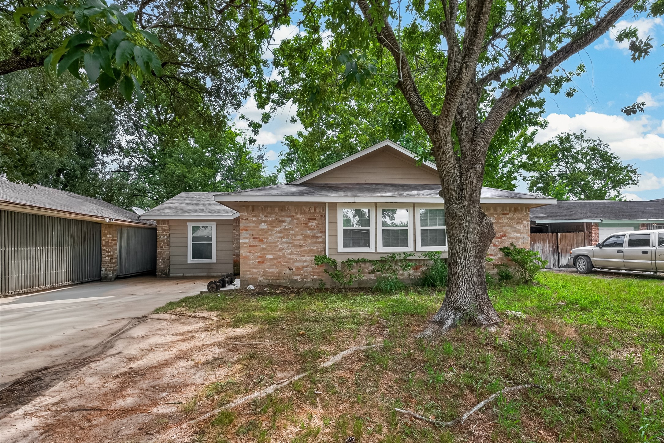 Listing photo 1
