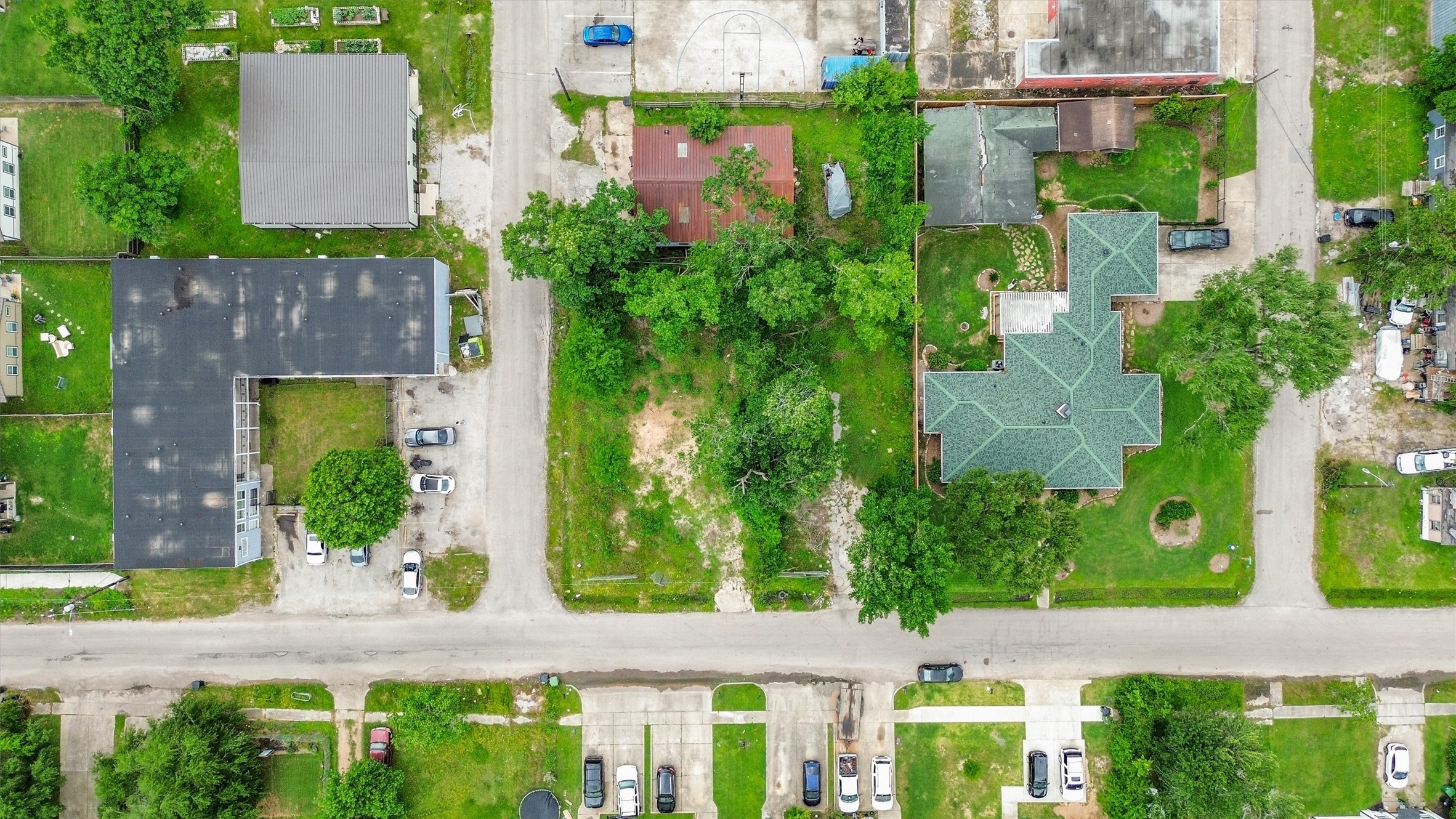 Listing photo 1