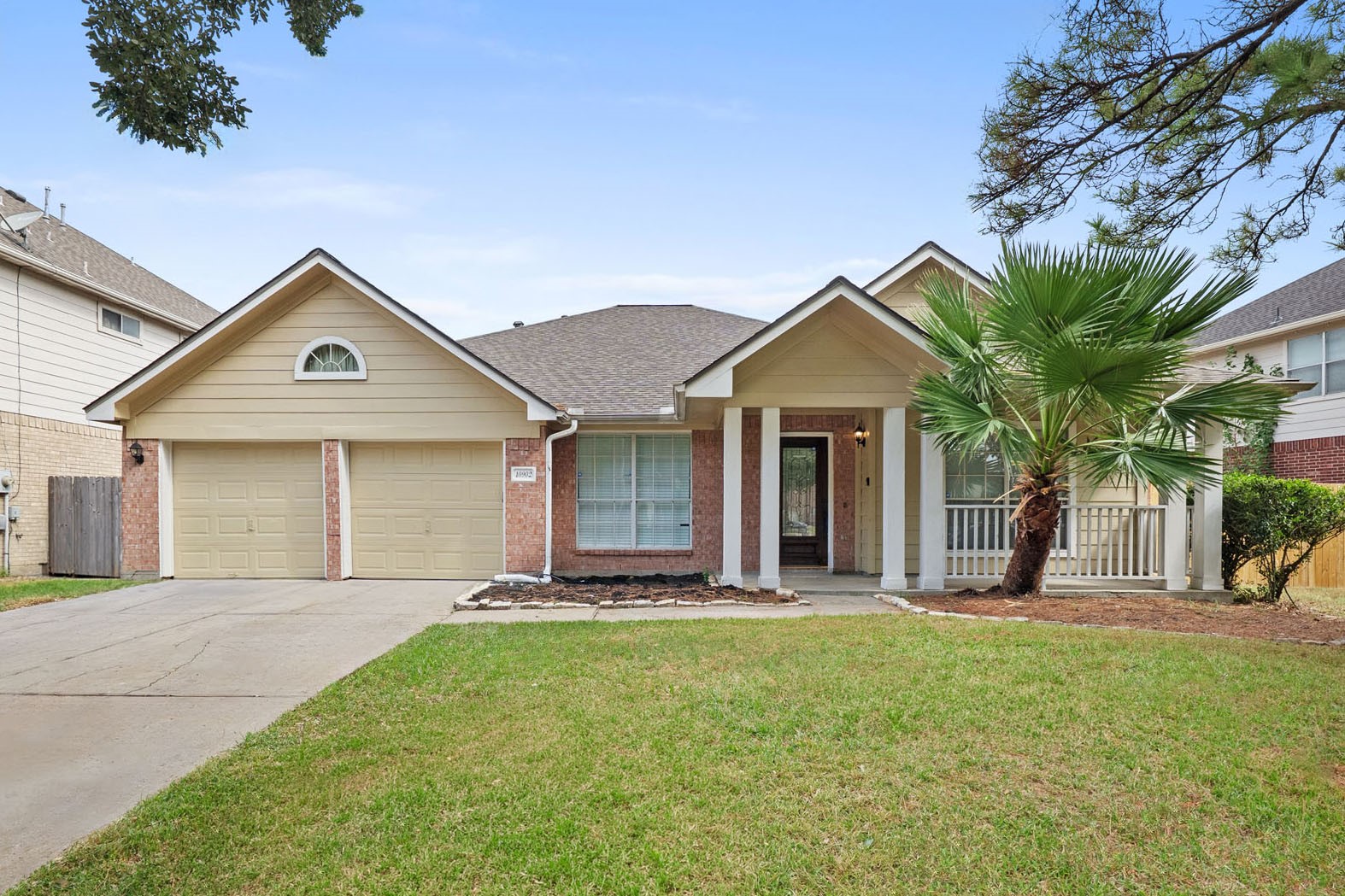 Listing photo 1