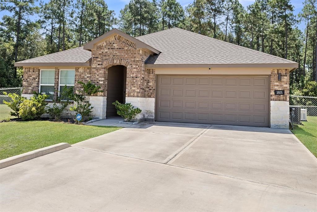Listing photo 1