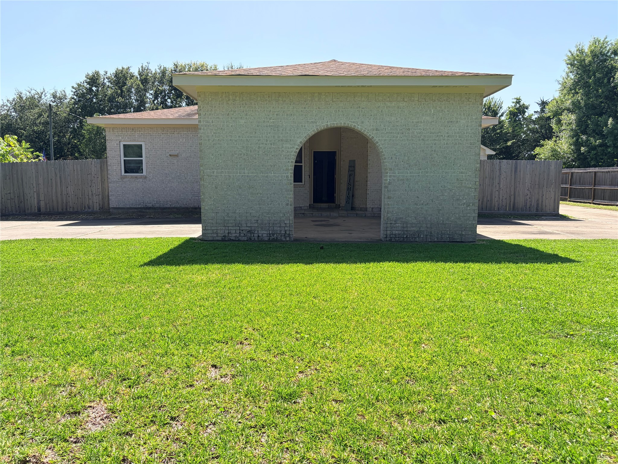Listing photo 5