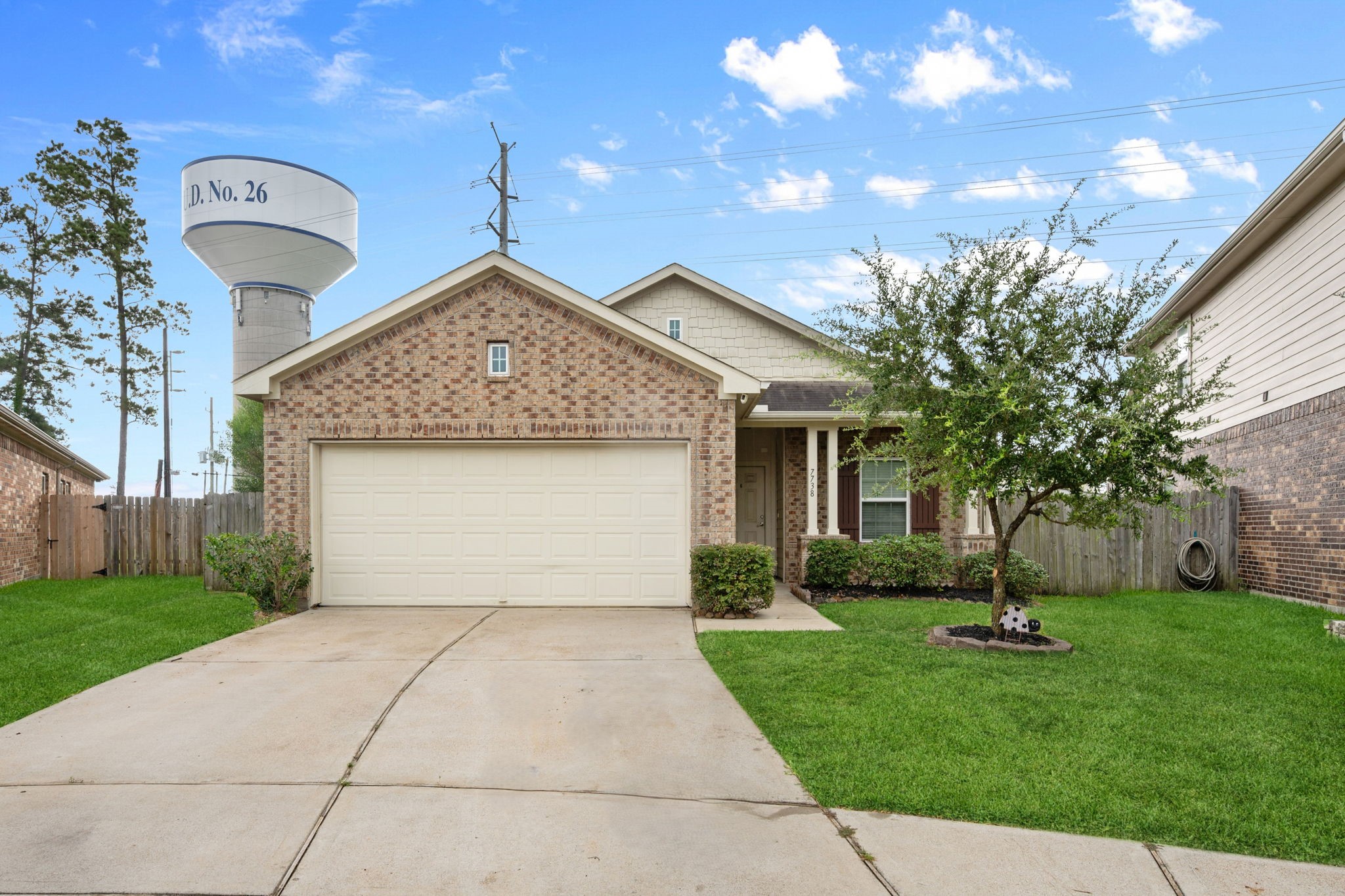 Listing photo 1