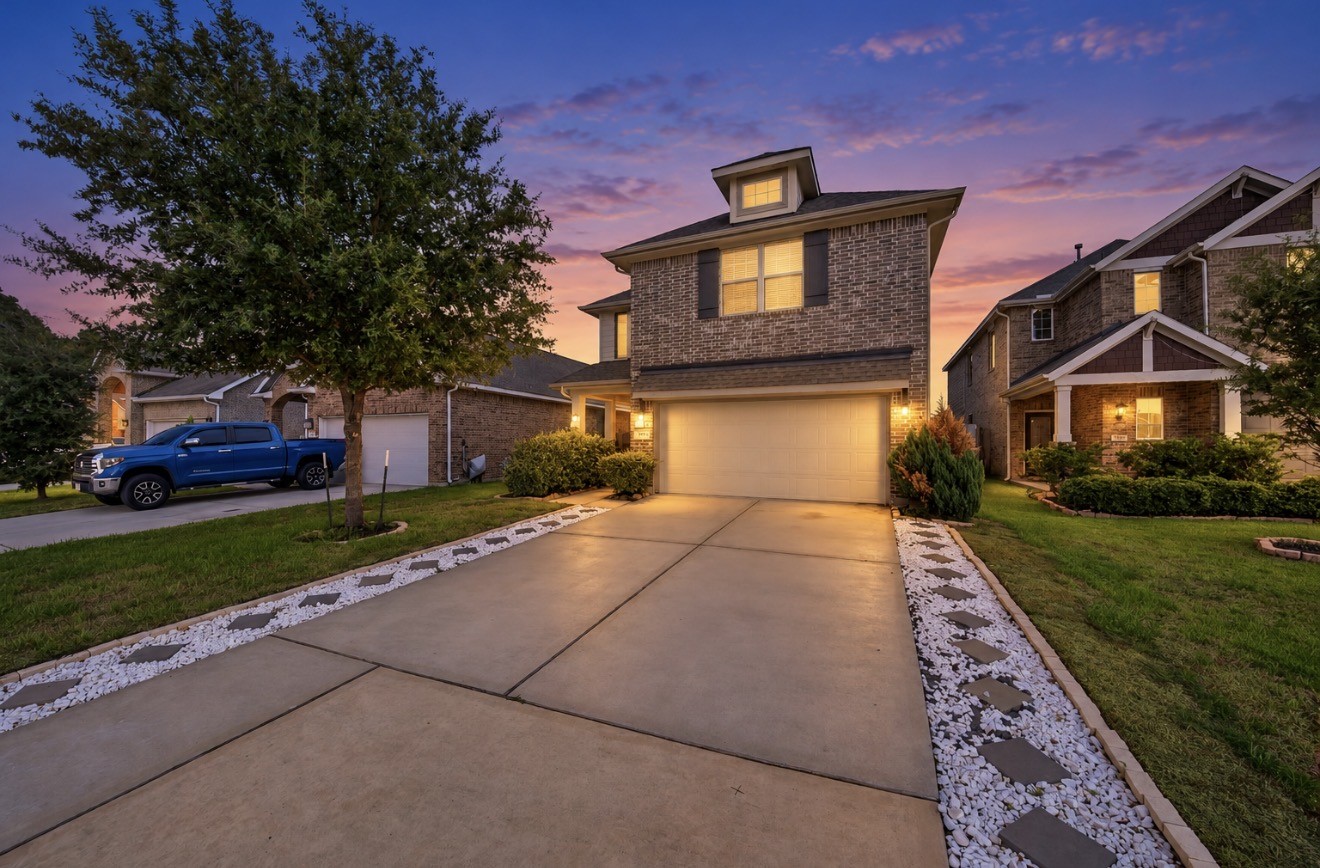 Listing photo 1