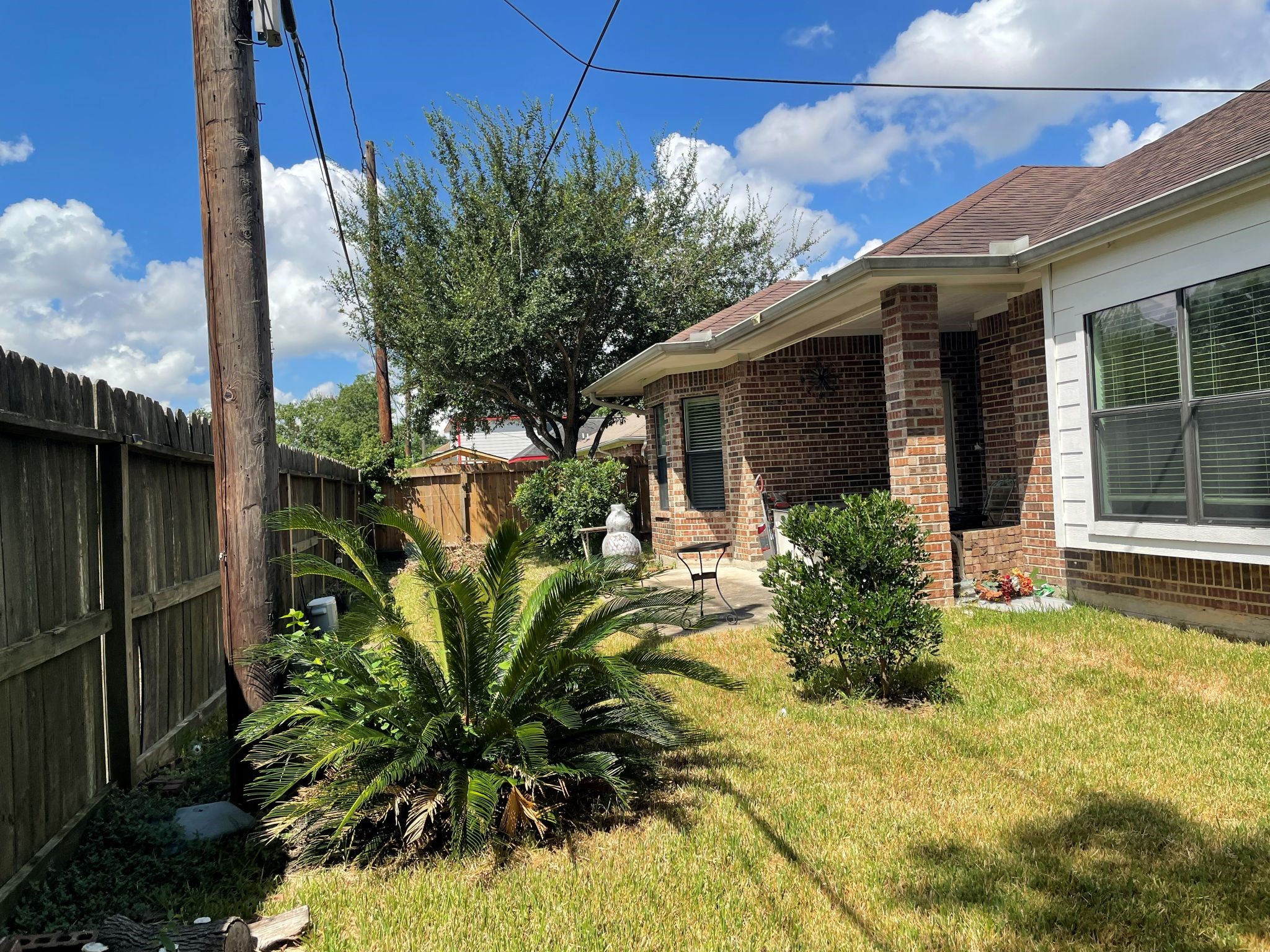 Listing photo 1