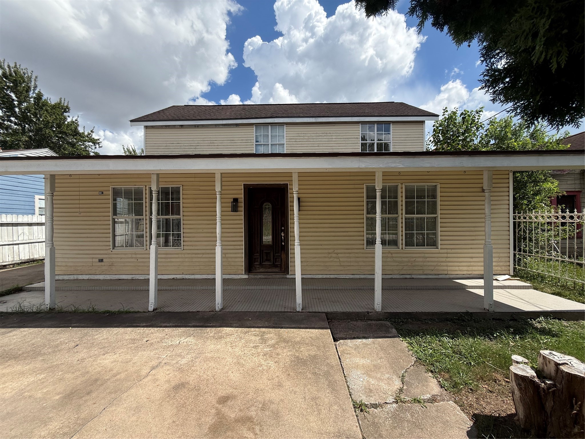 Listing photo 1