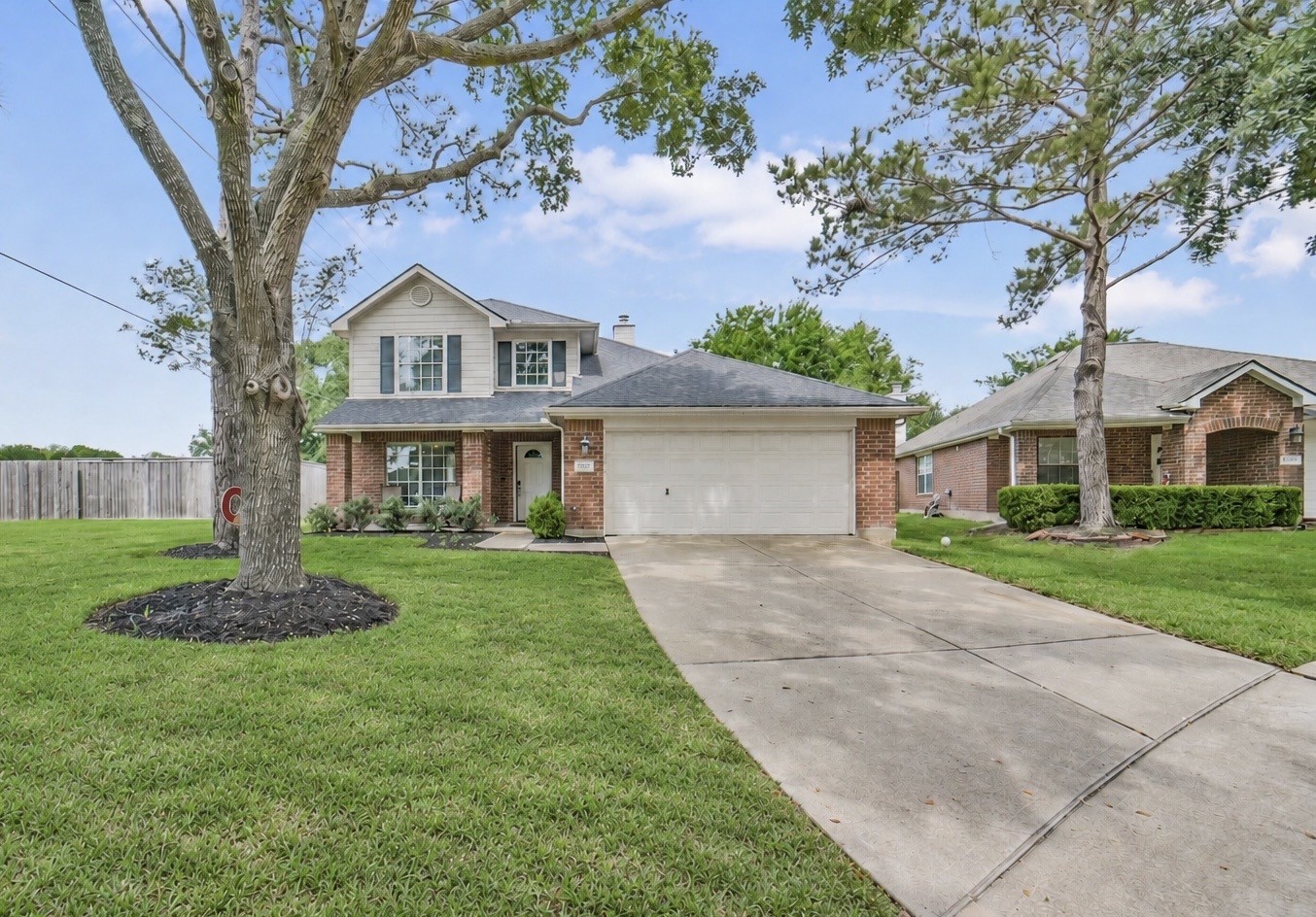 Listing photo 1
