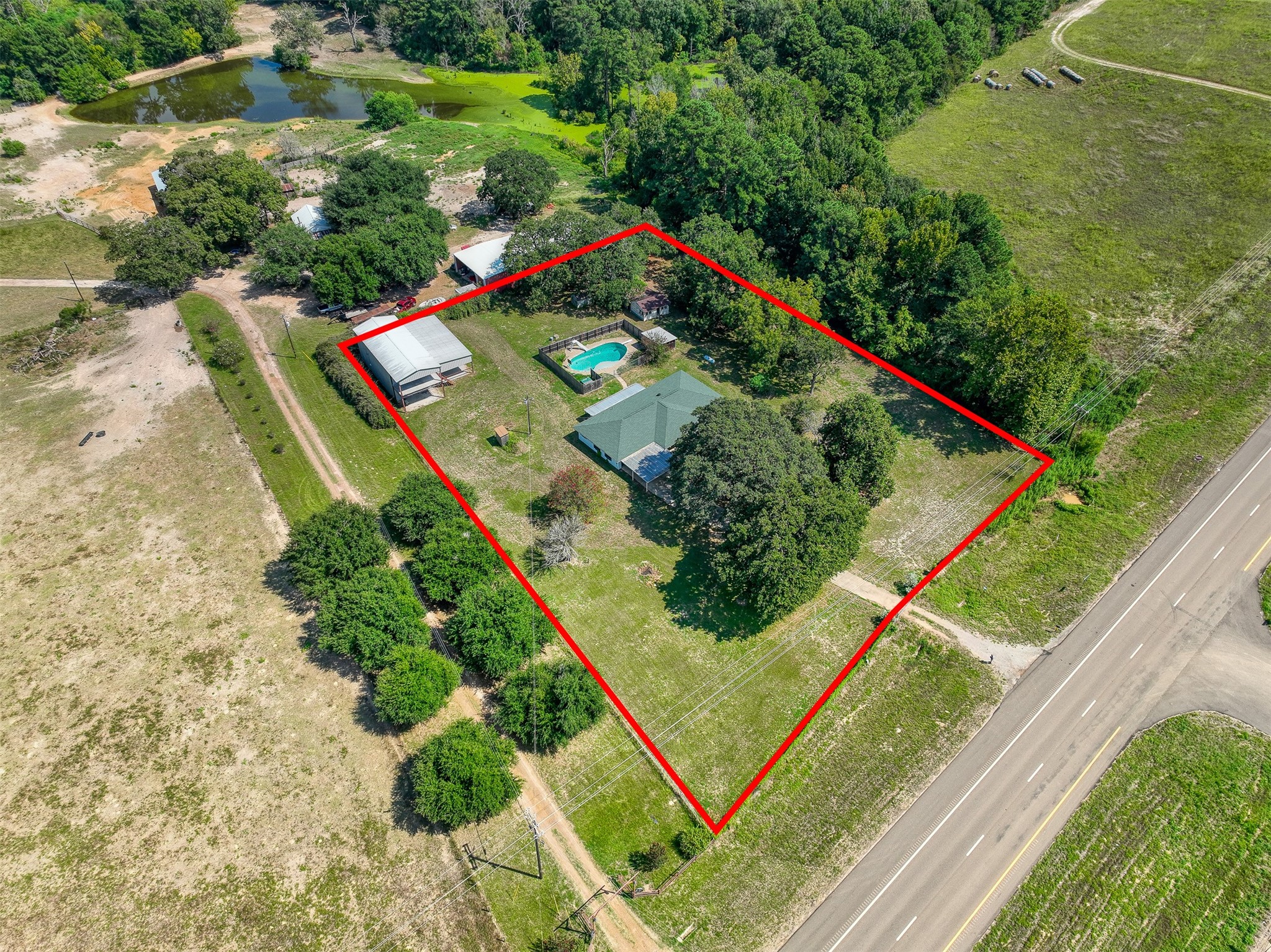 Listing photo 4