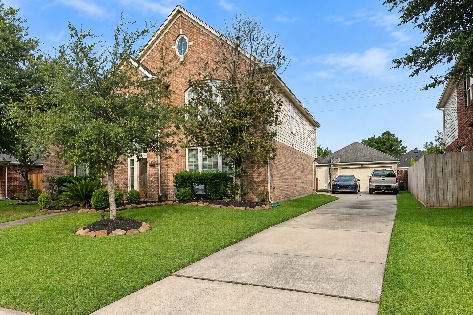 Listing photo 1