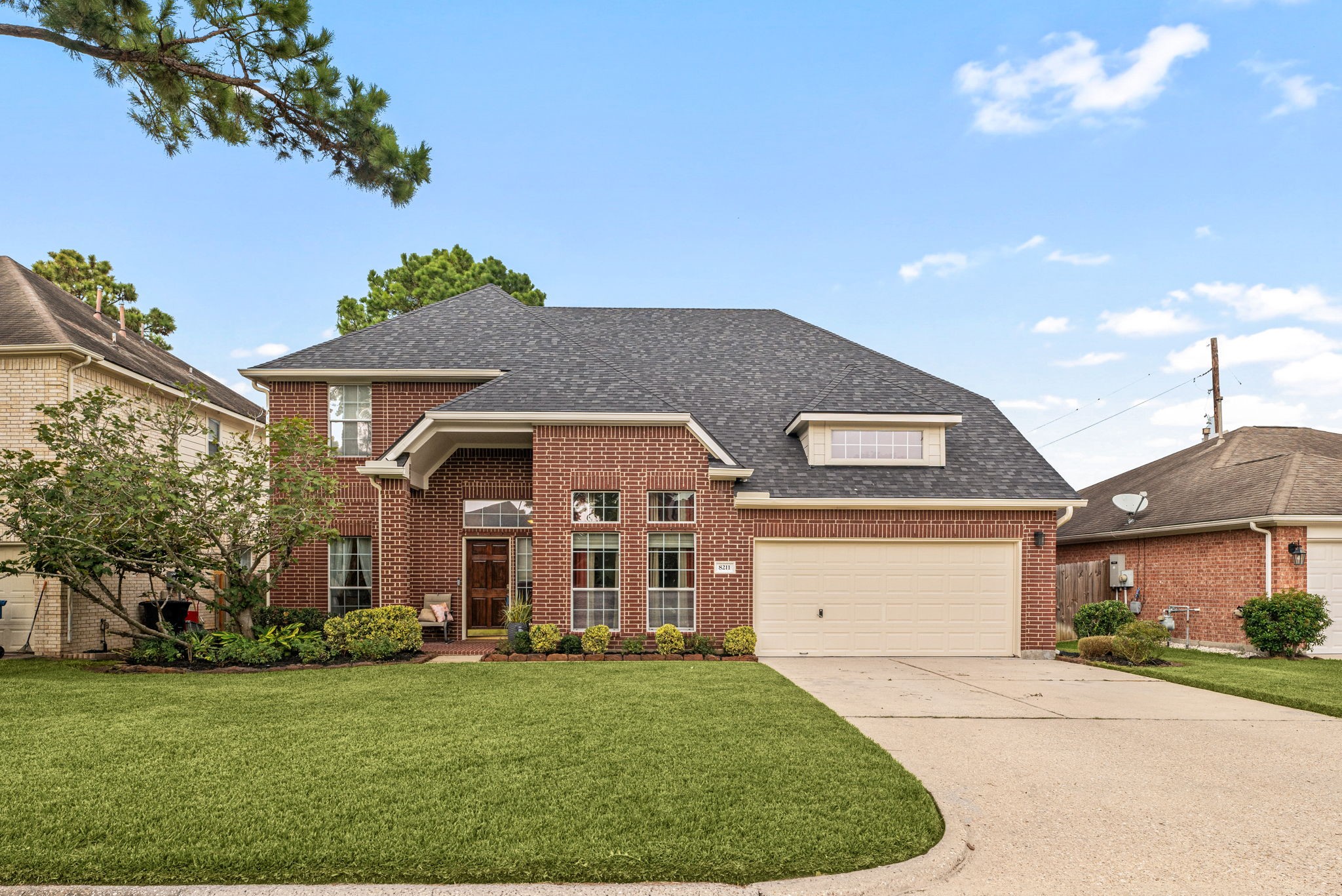 Listing photo 1