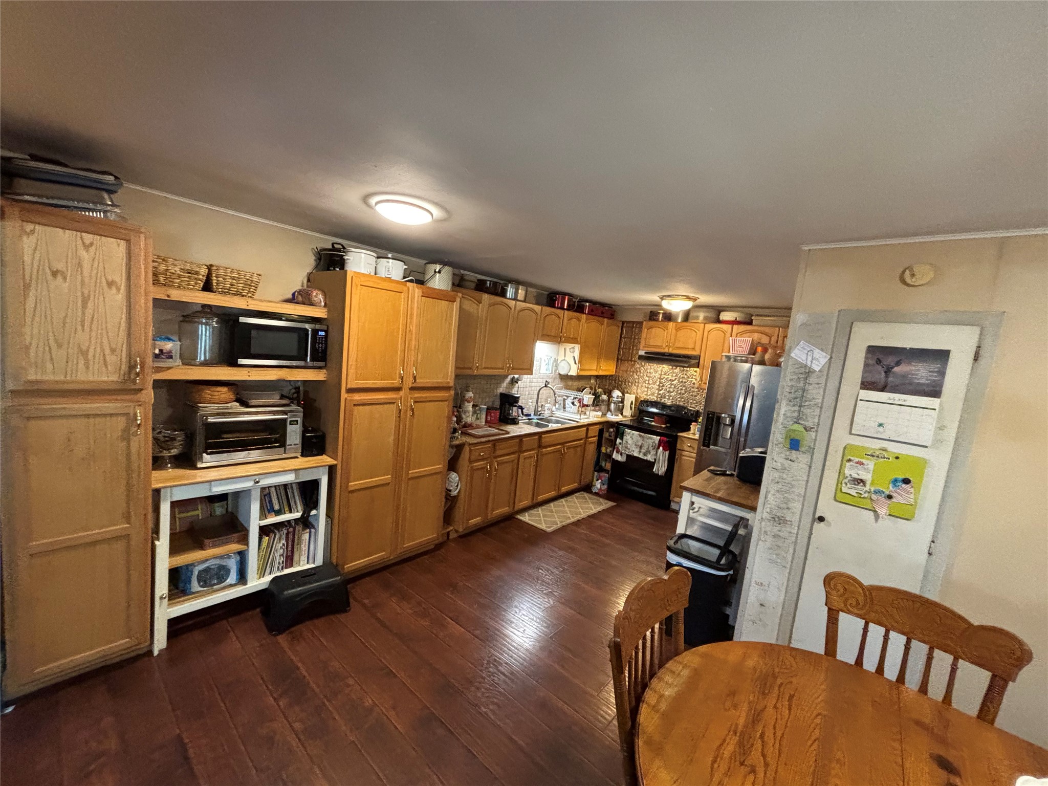 Listing photo 4