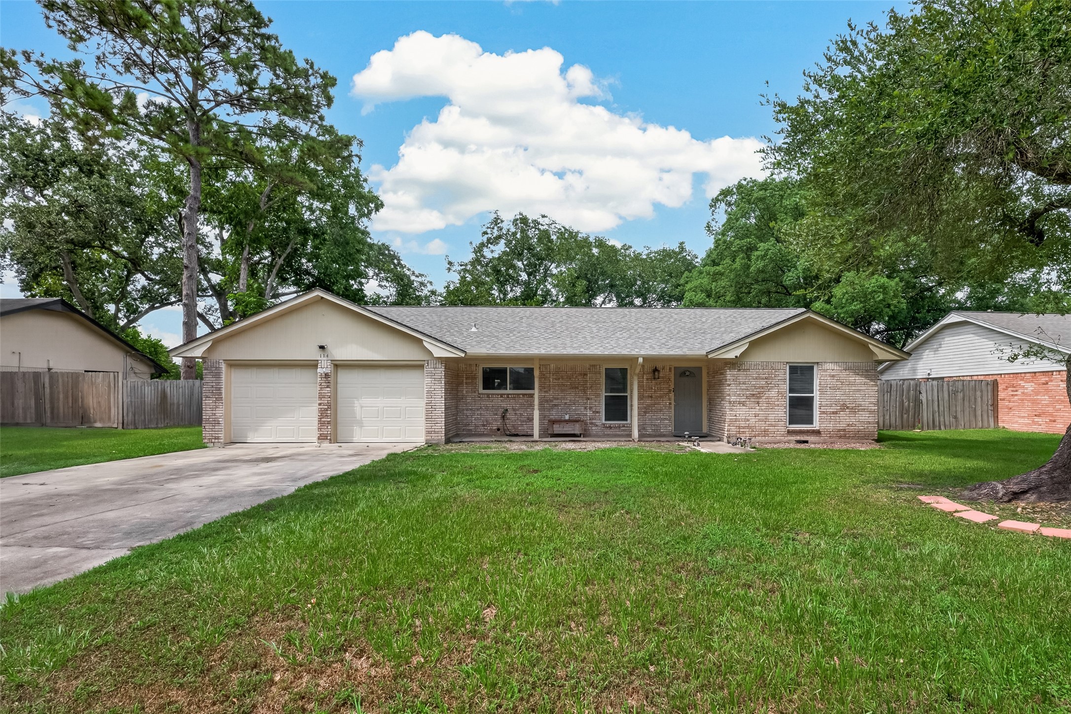 Listing photo 4