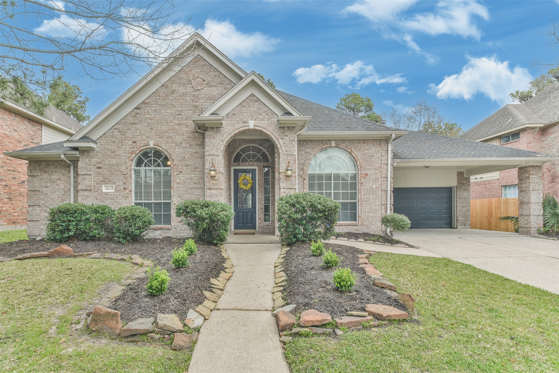 Listing photo 1