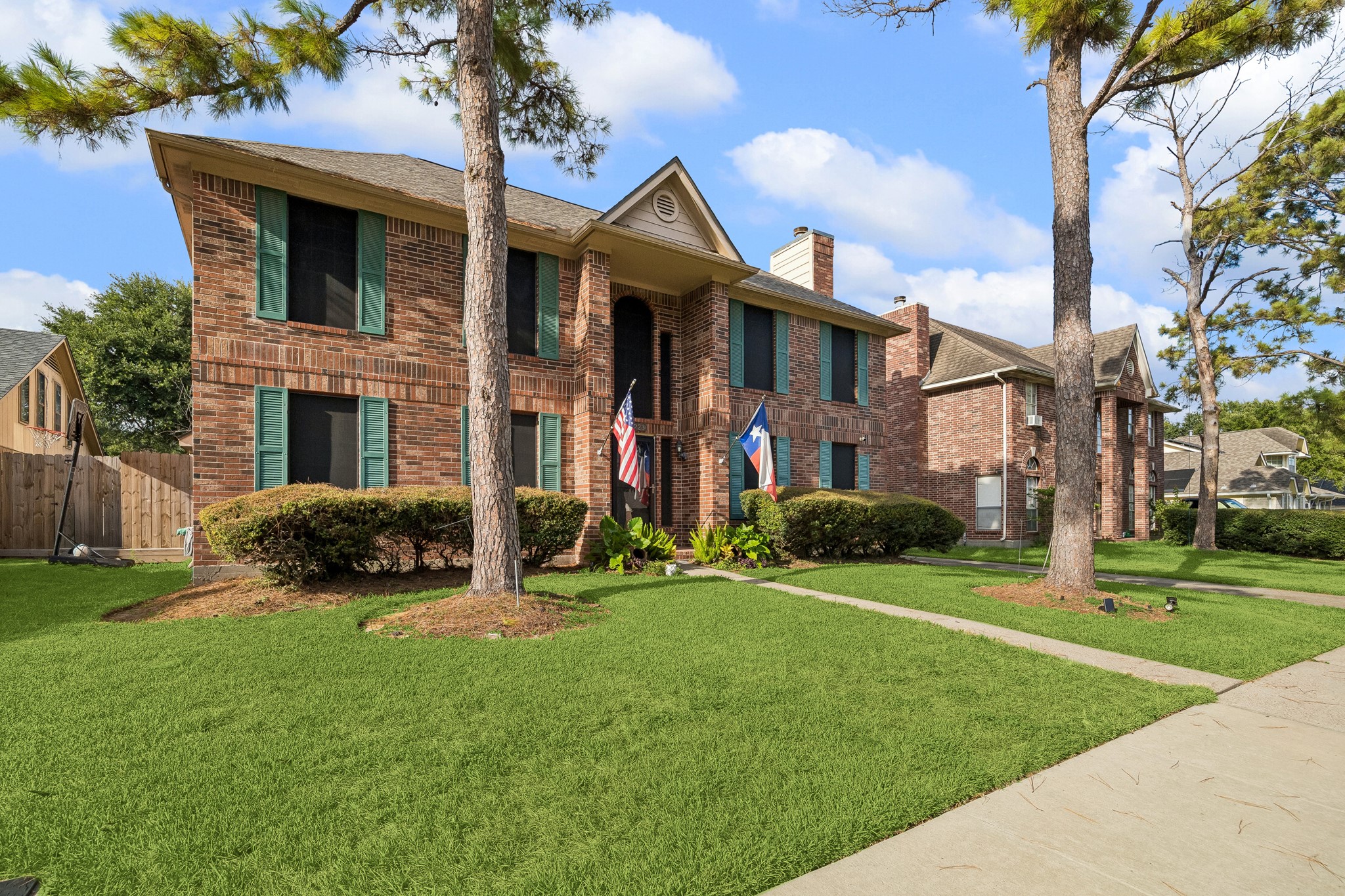 Listing photo 1