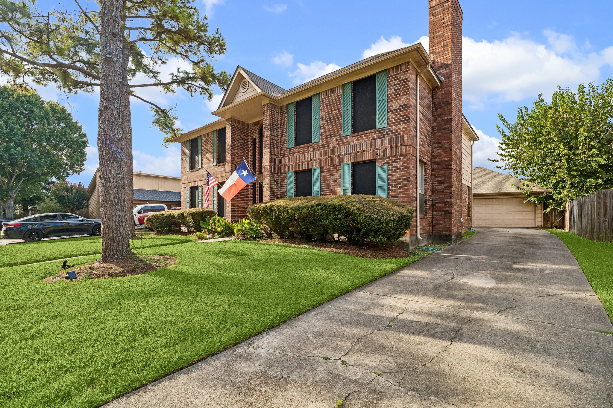 Listing photo 1