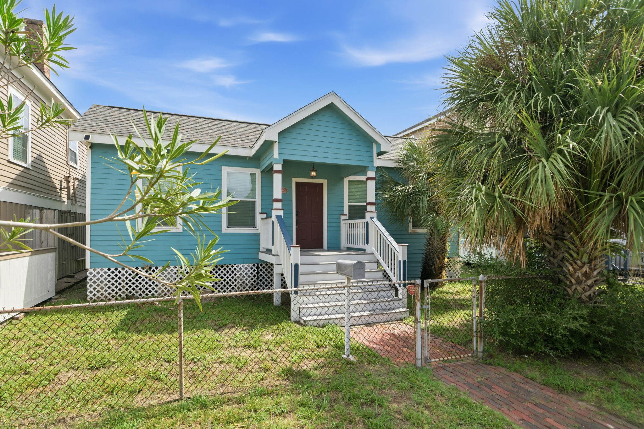 Listing photo 1