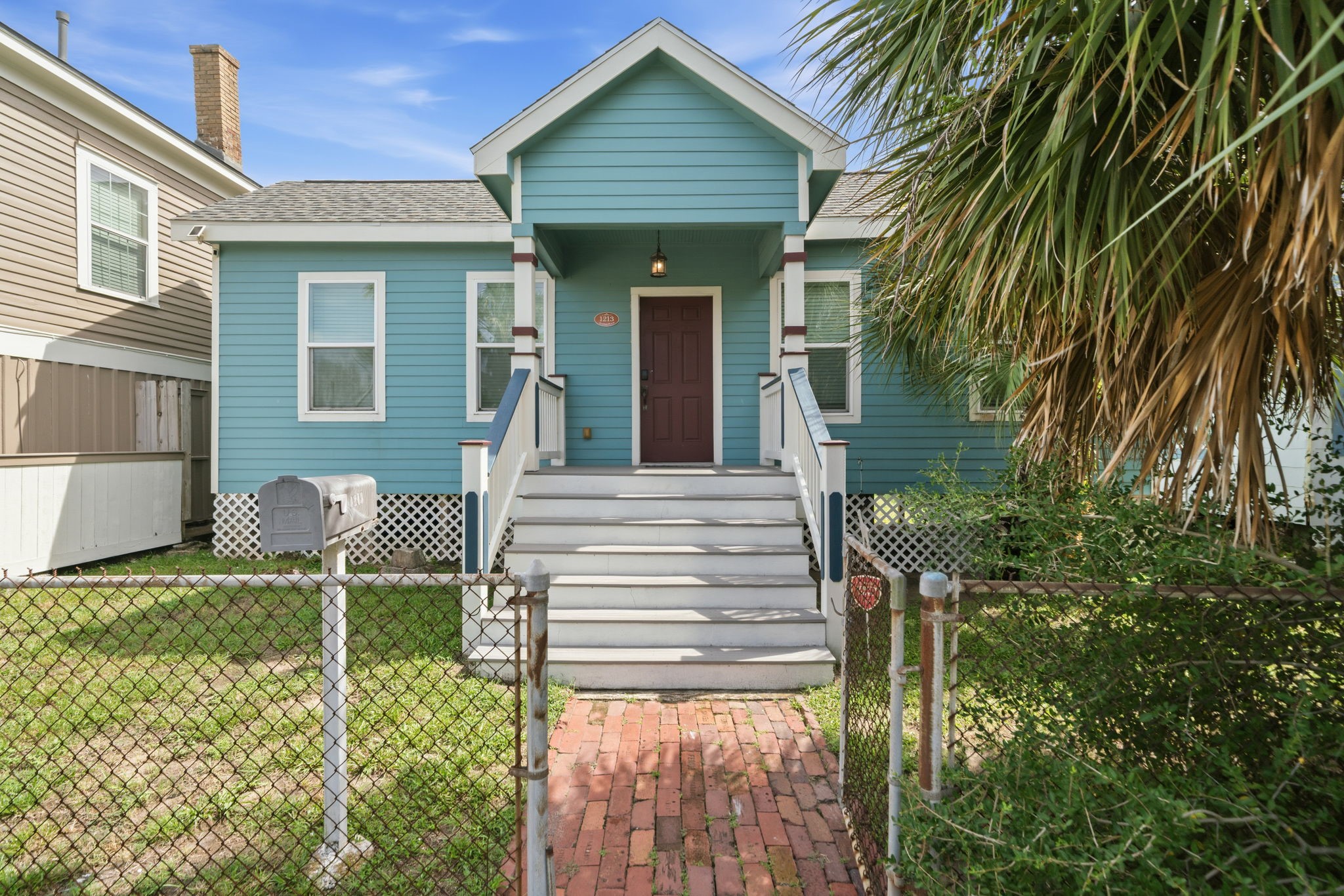 Listing photo 1