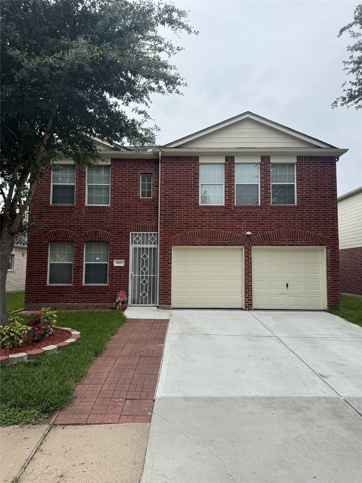 Listing photo 1