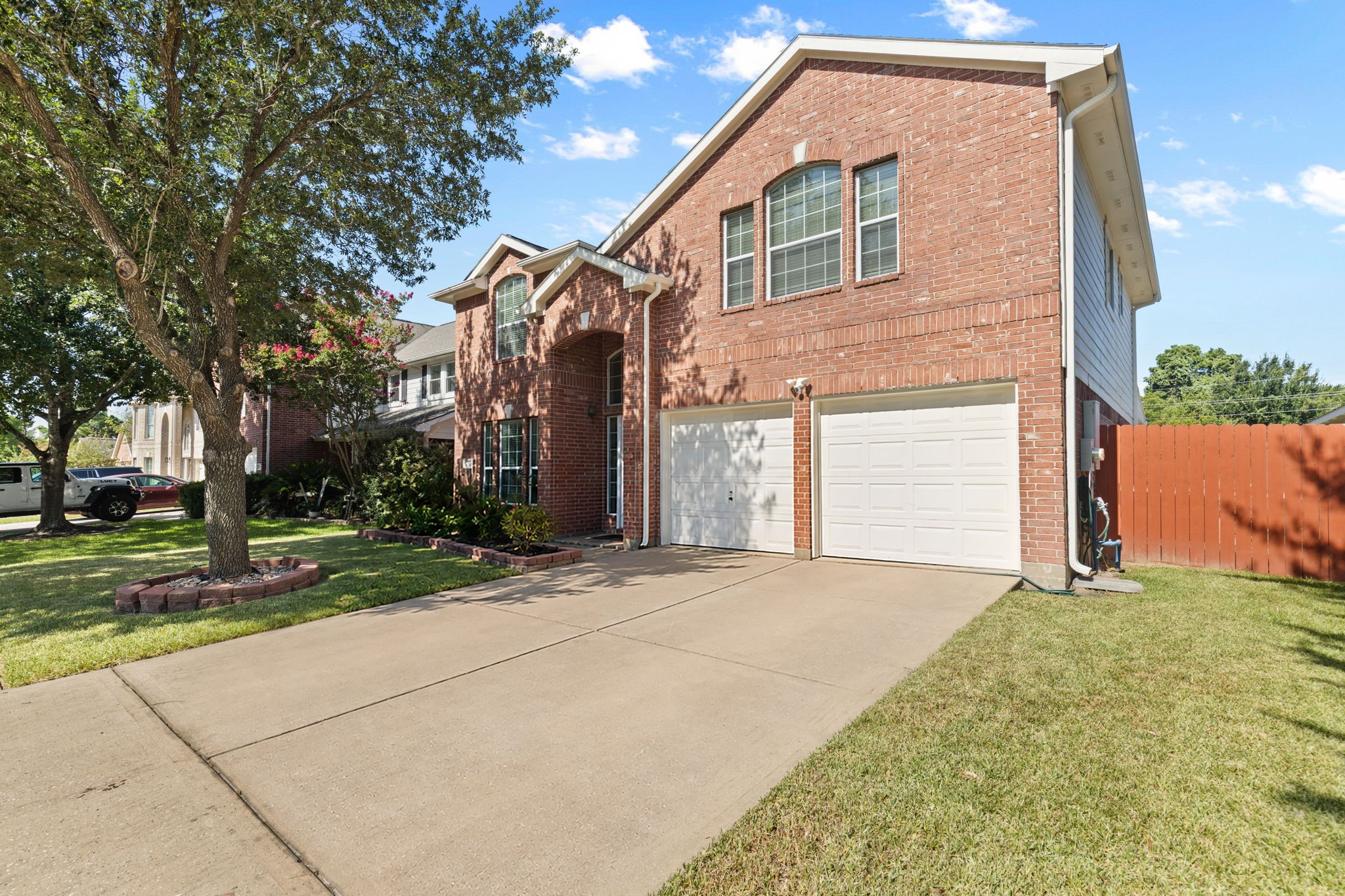 Listing photo 3