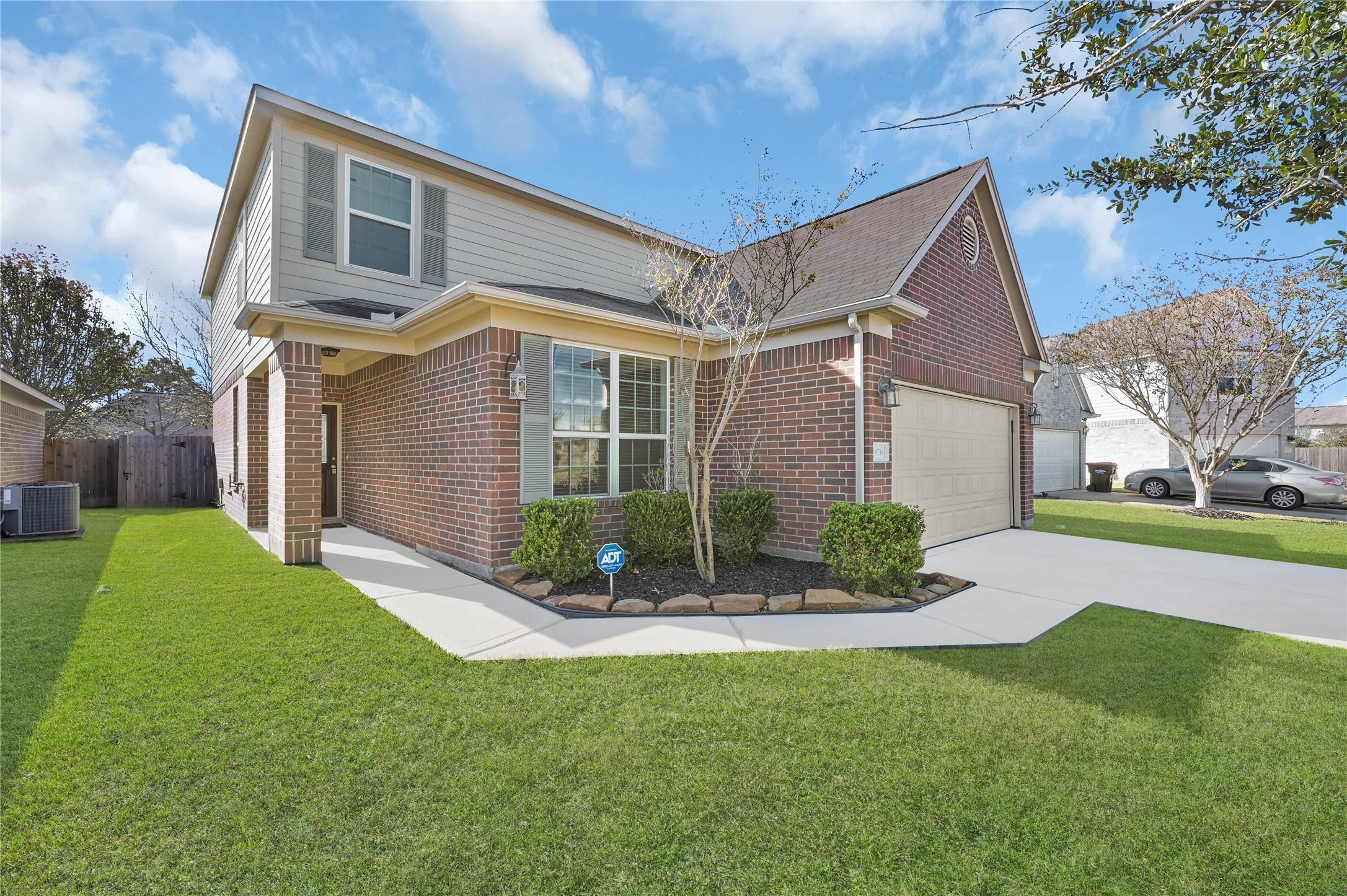 Listing photo 1