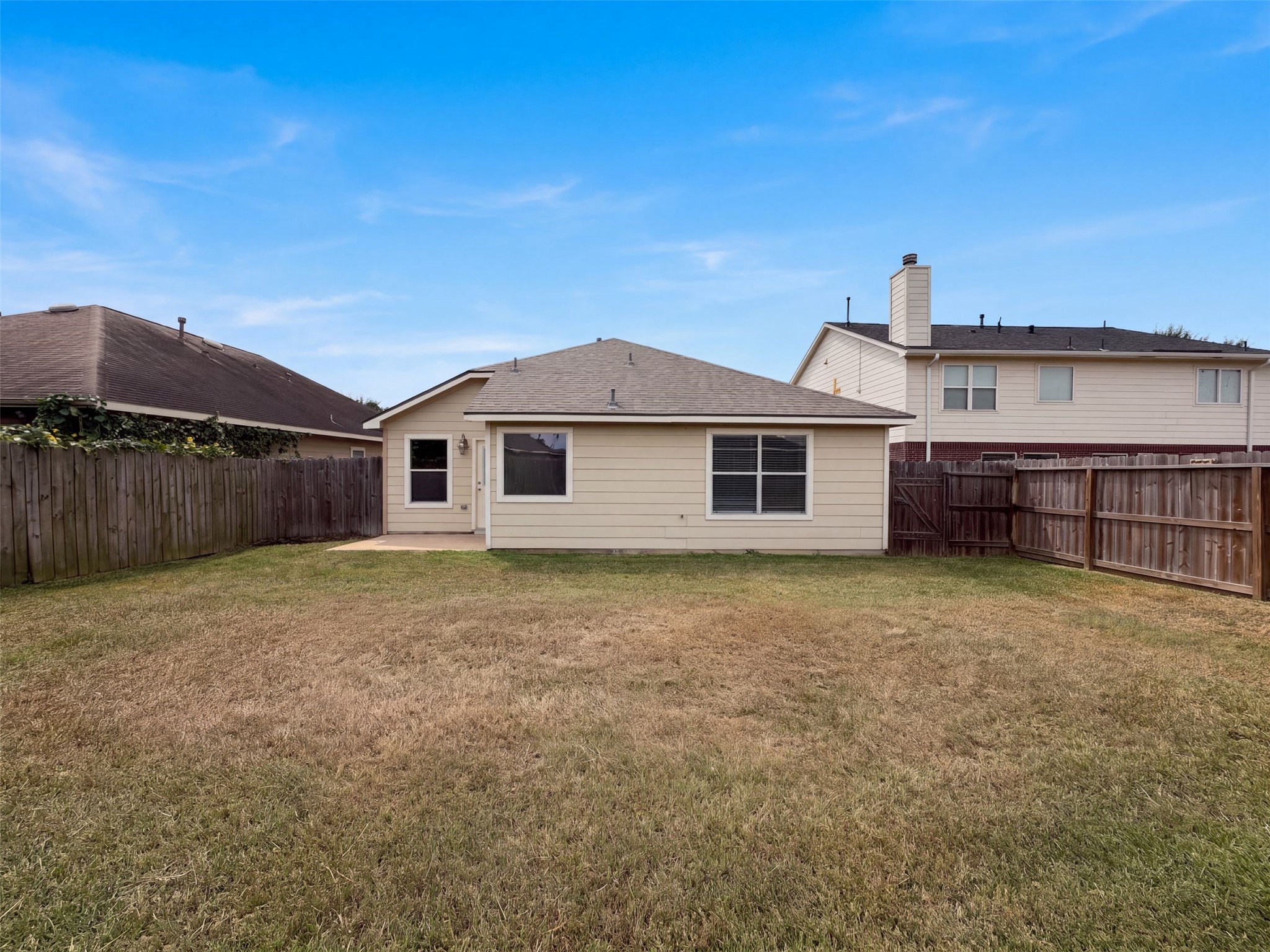 Listing photo 5