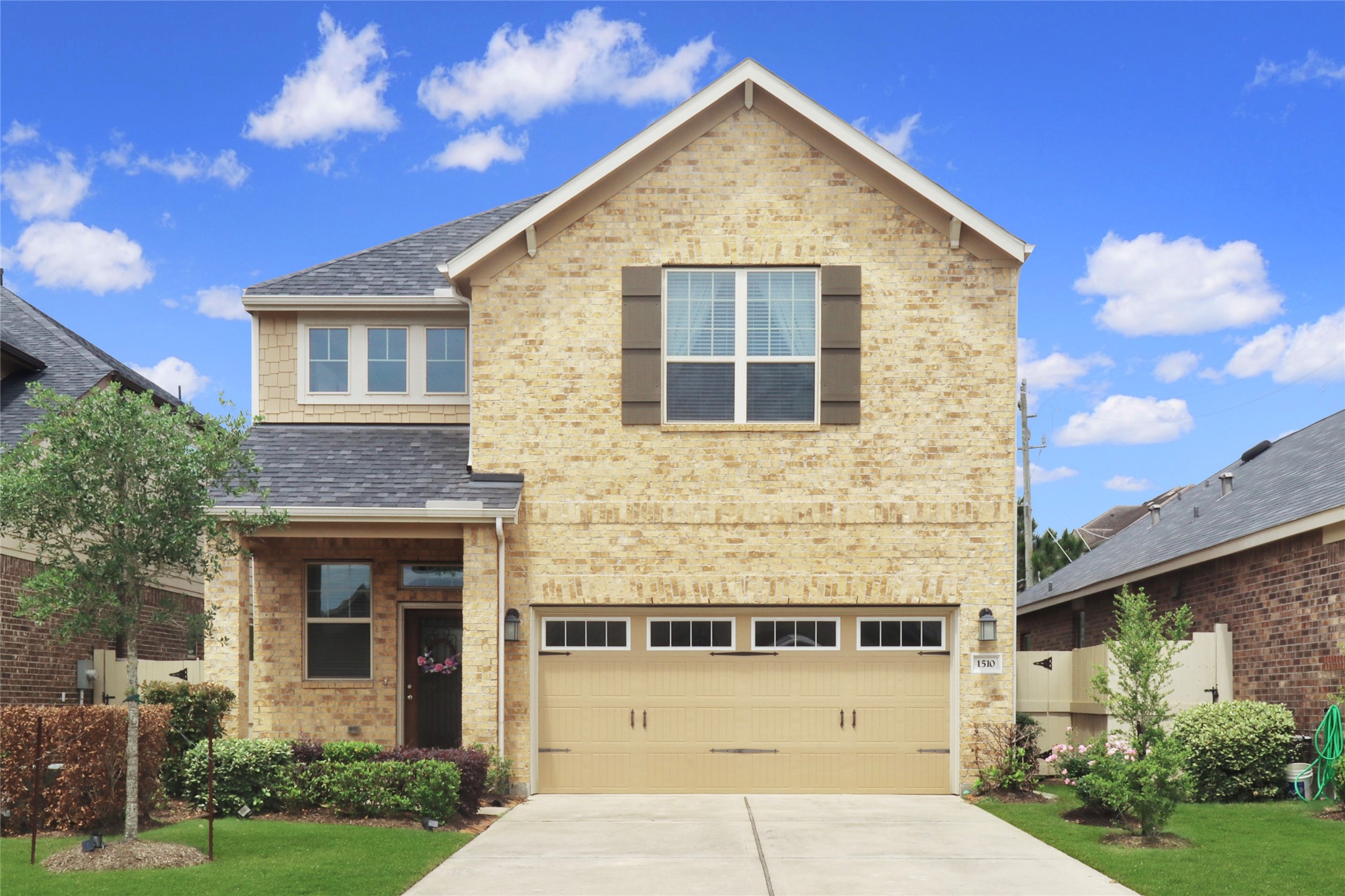 Listing photo 1