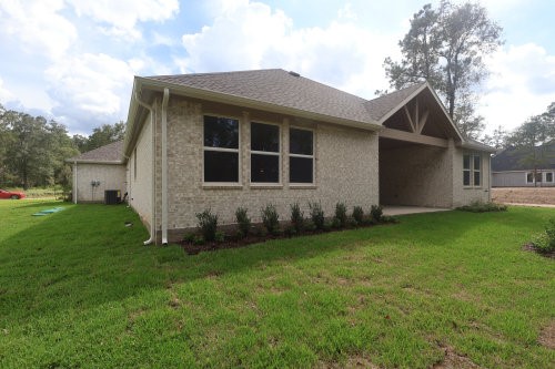 Listing photo 5